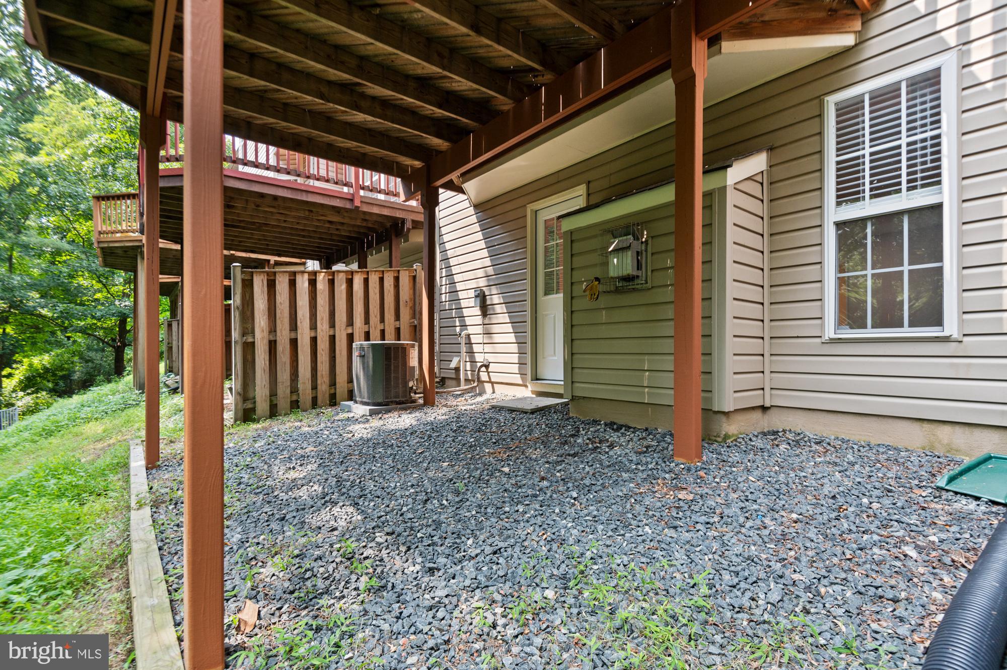 PAPILLON - Residential Lease