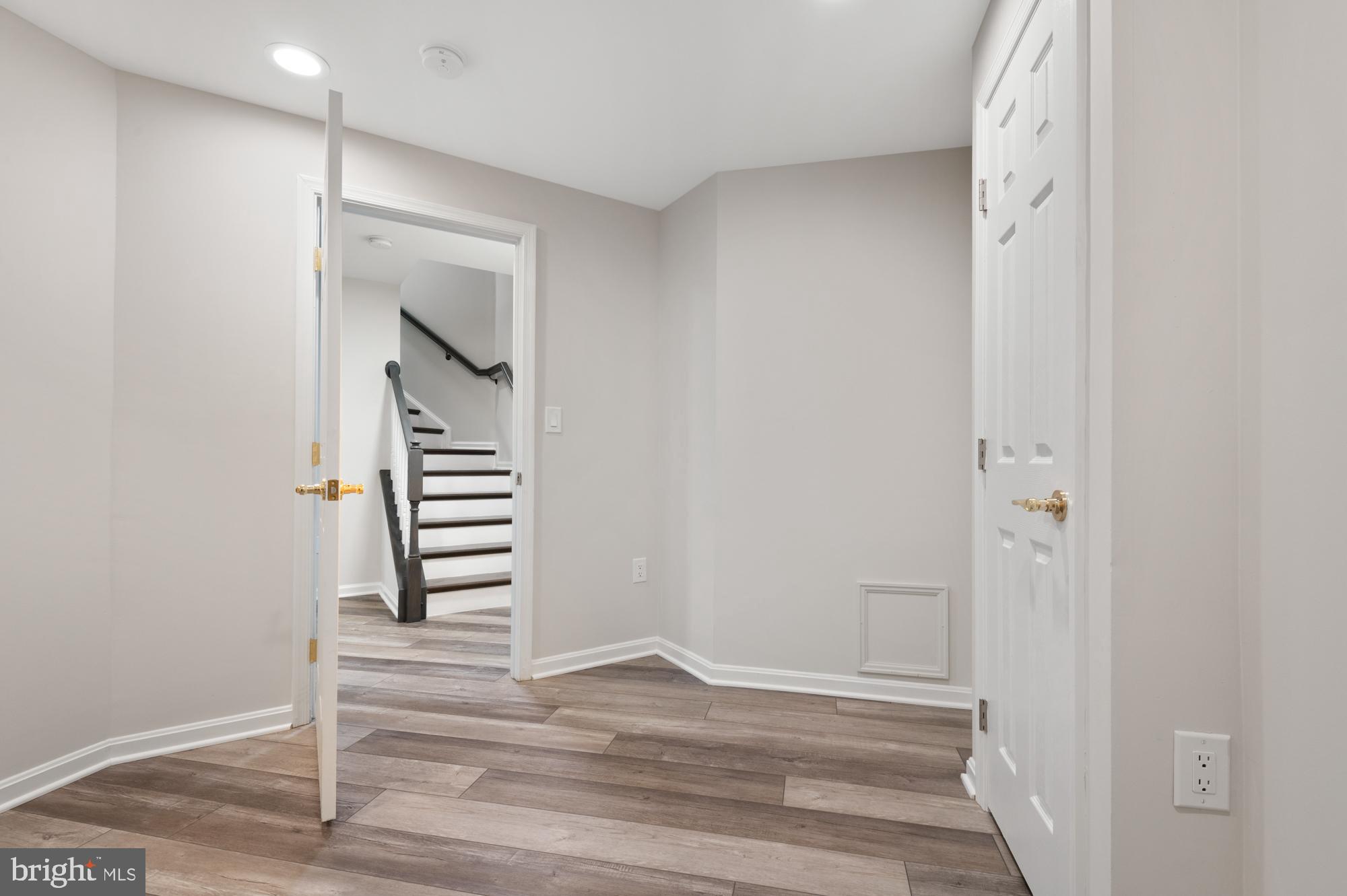 PAPILLON - Residential Lease