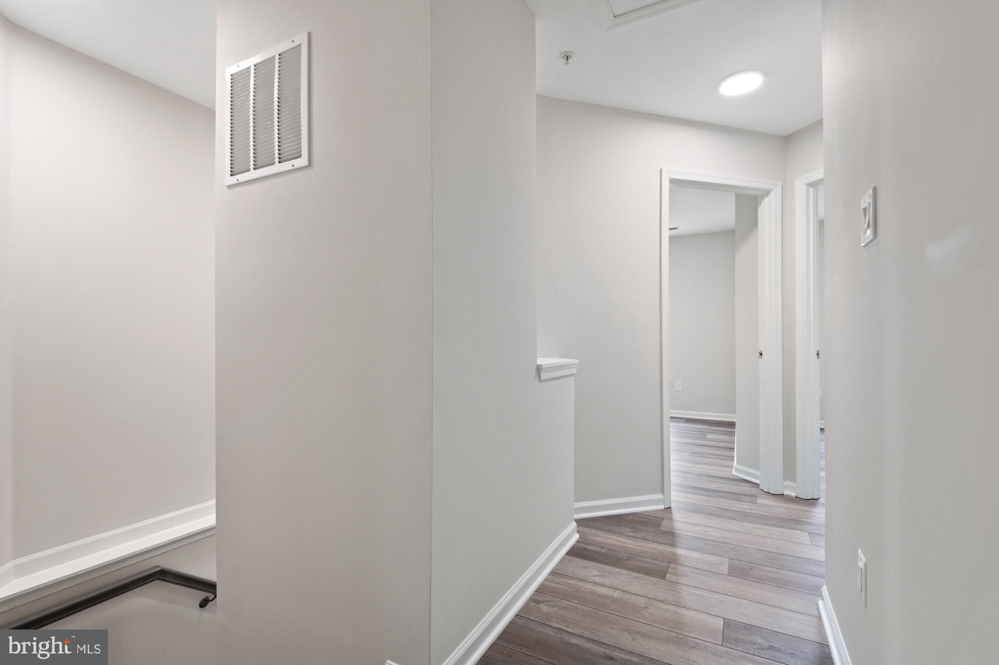 PAPILLON - Residential Lease