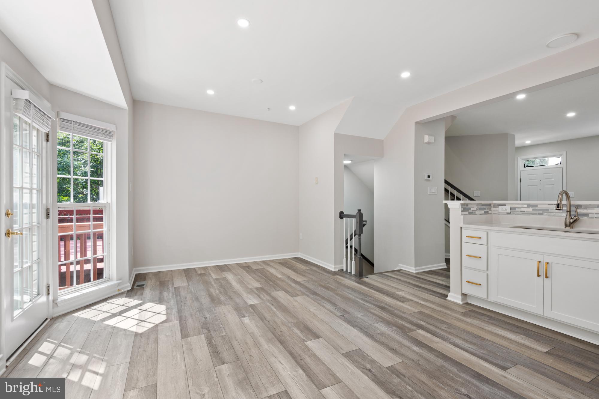 PAPILLON - Residential Lease