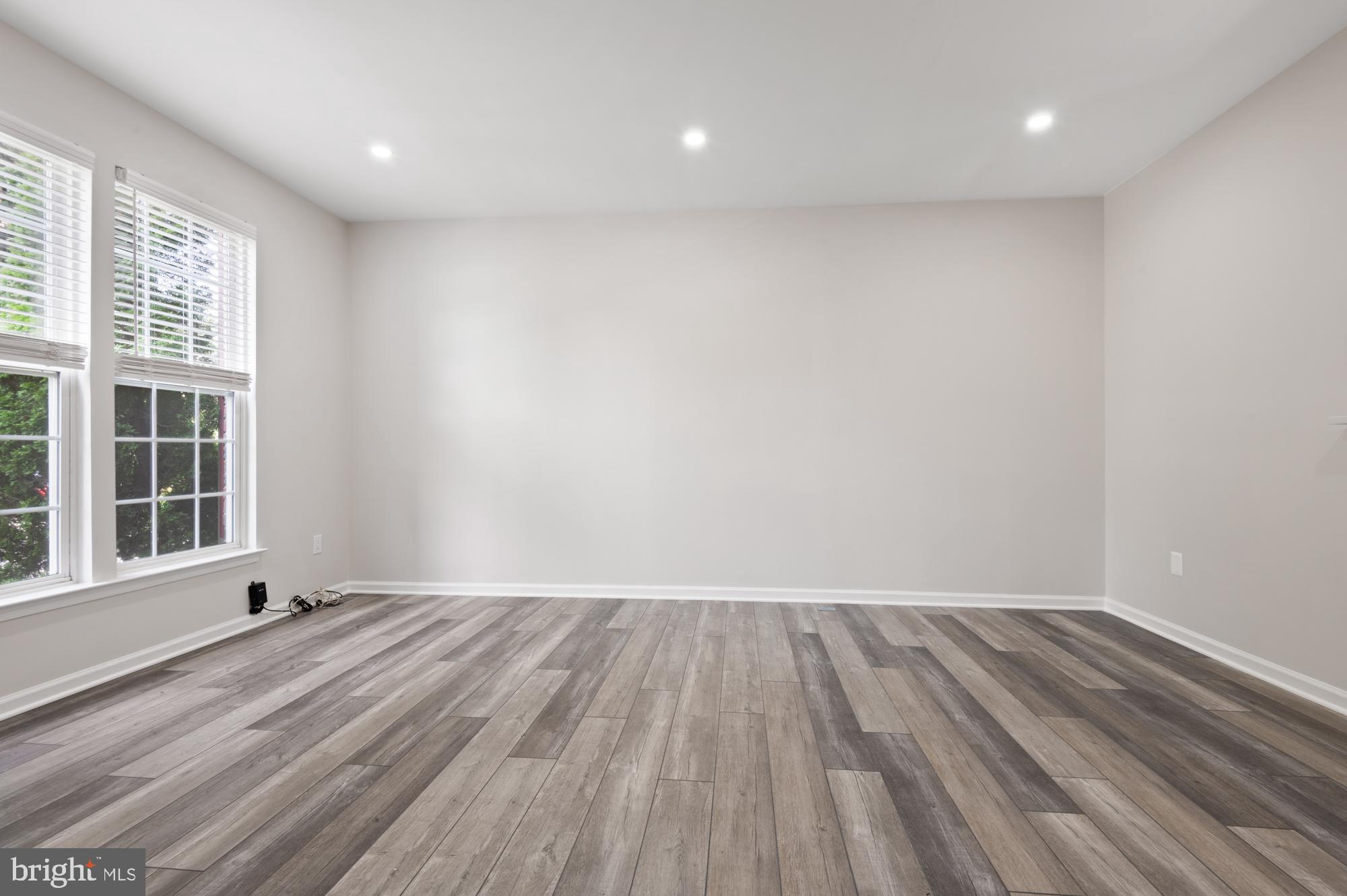 PAPILLON - Residential Lease