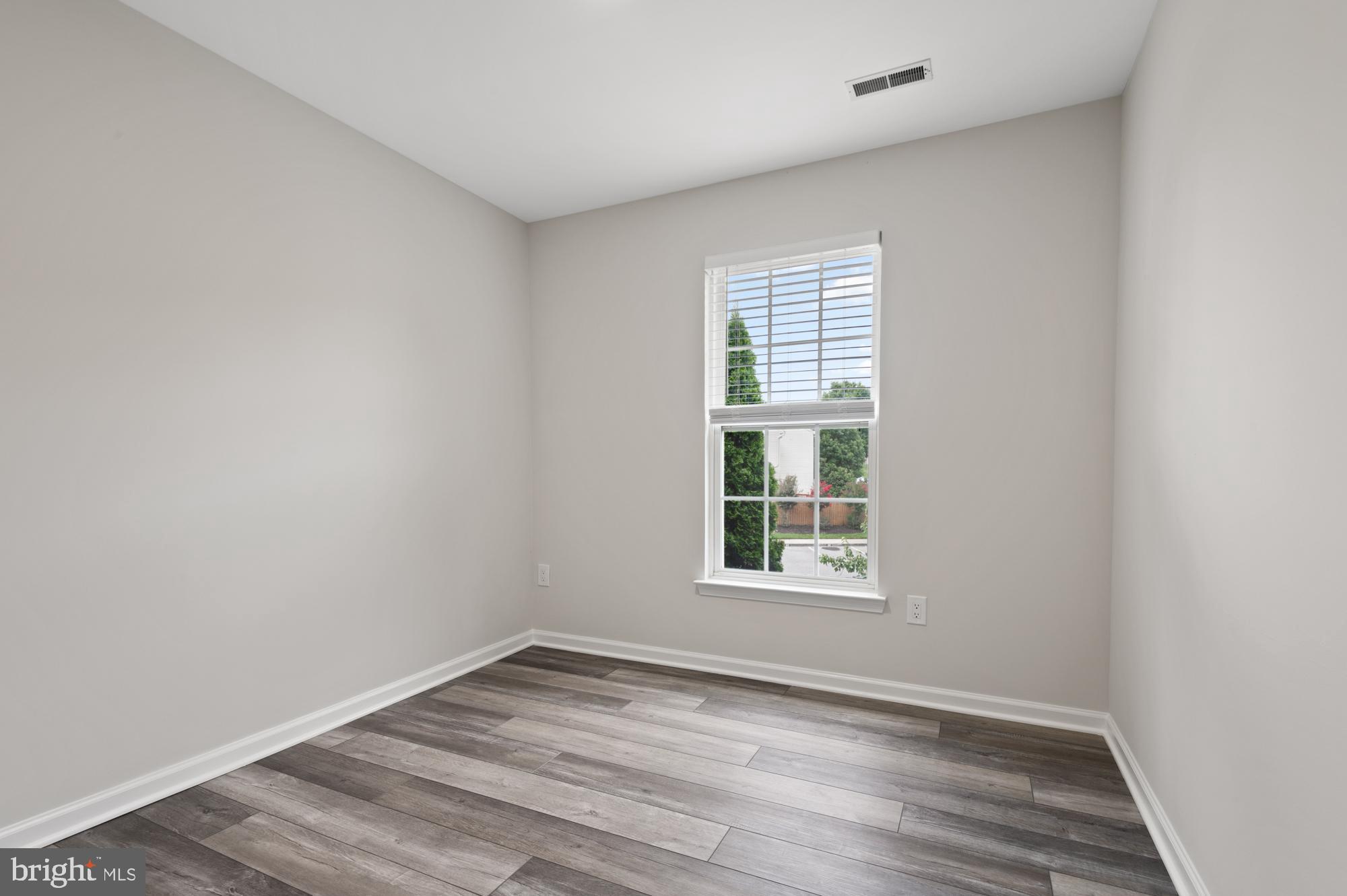 PAPILLON - Residential Lease