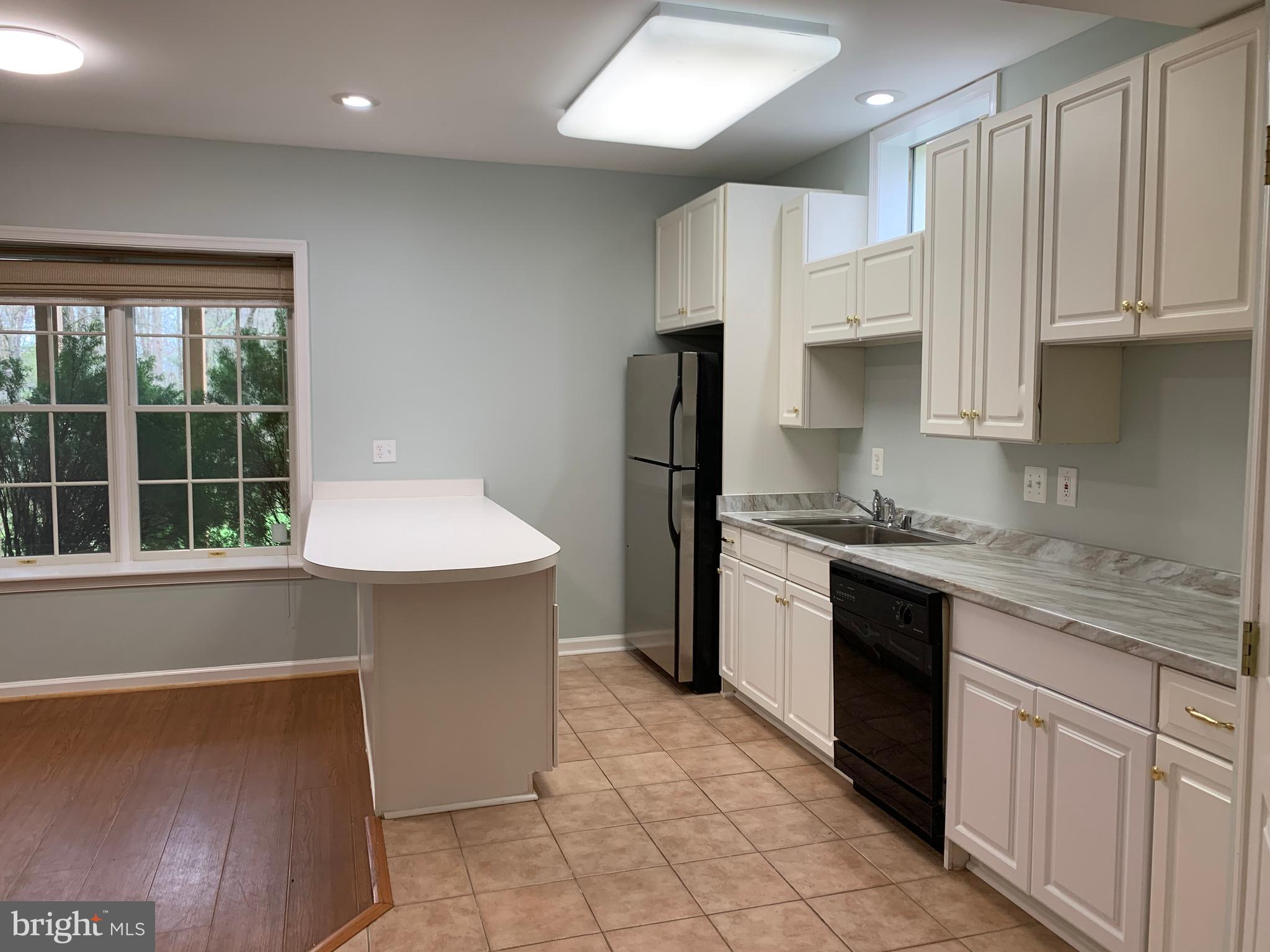 CENTURY OAK - Residential Lease