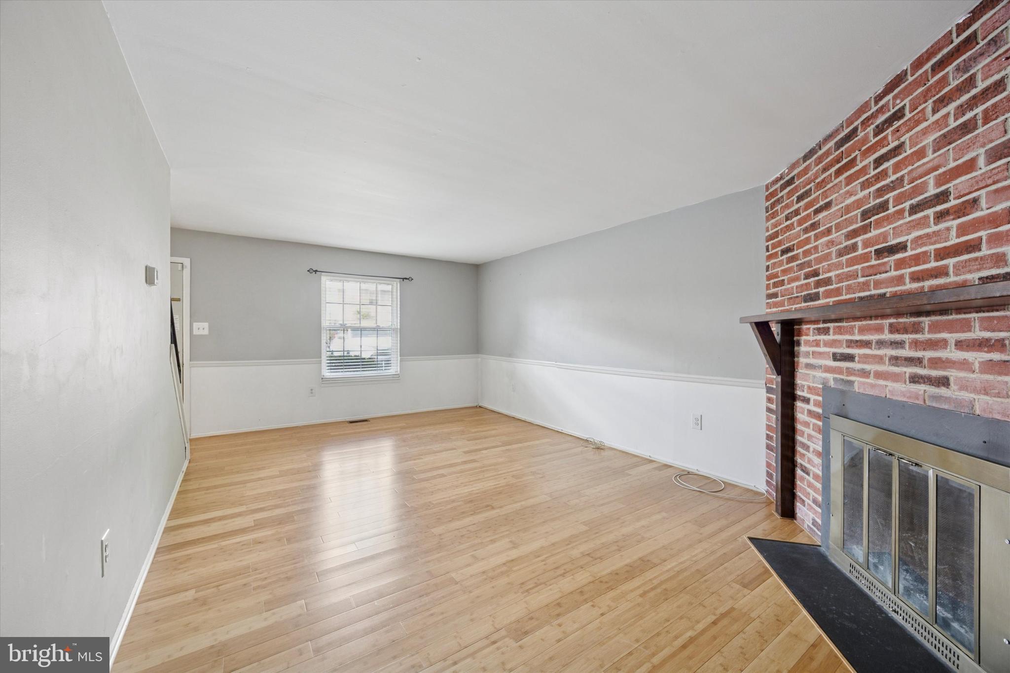 1604 WHITPAIN HILLS