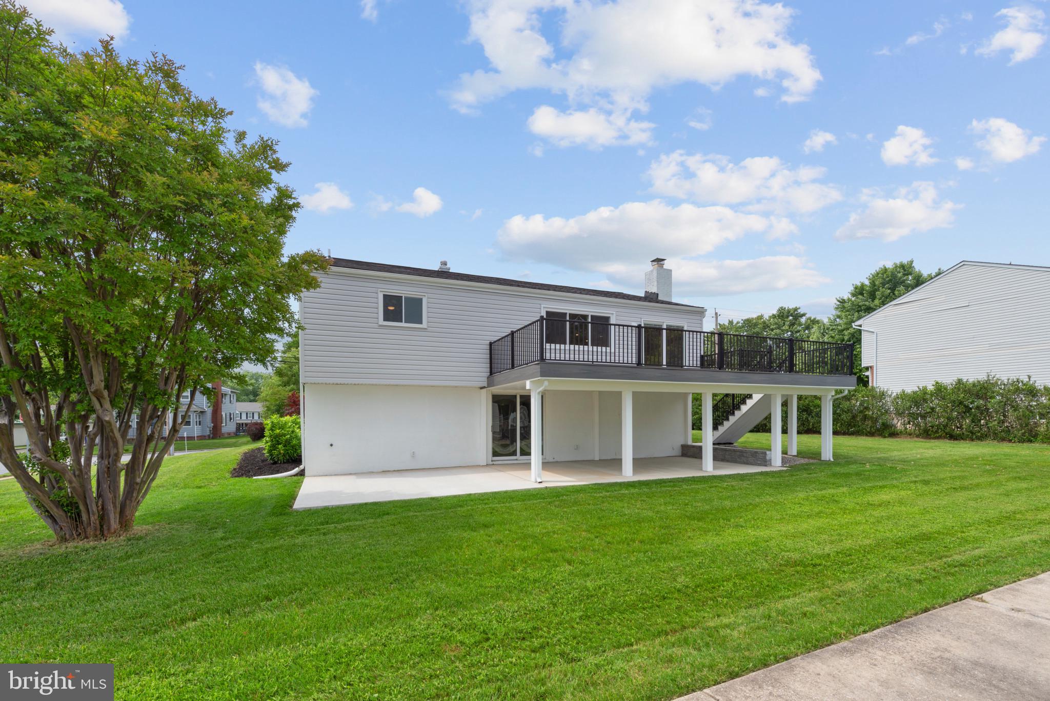 9301 SNYDER LANE