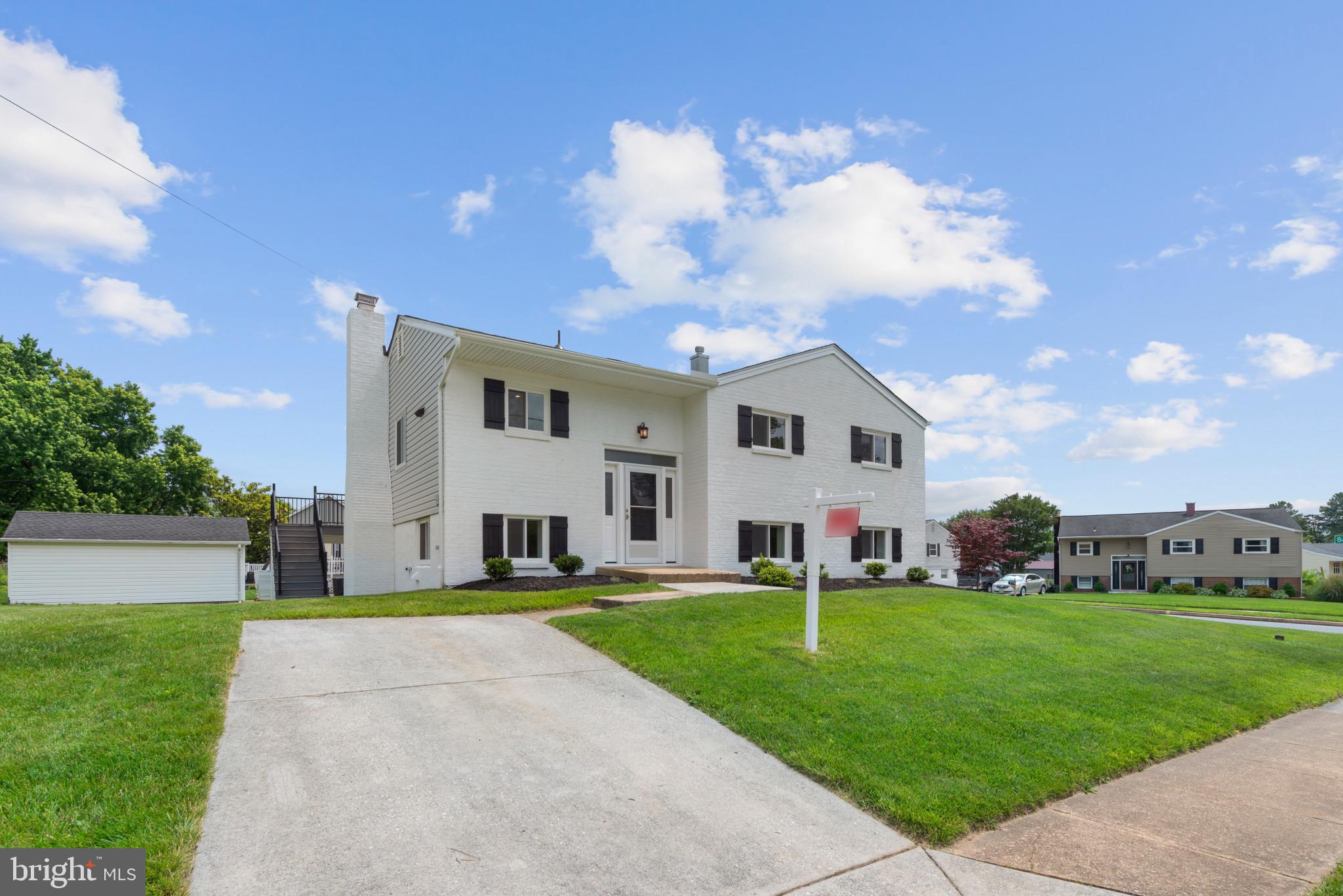 9301 SNYDER LANE