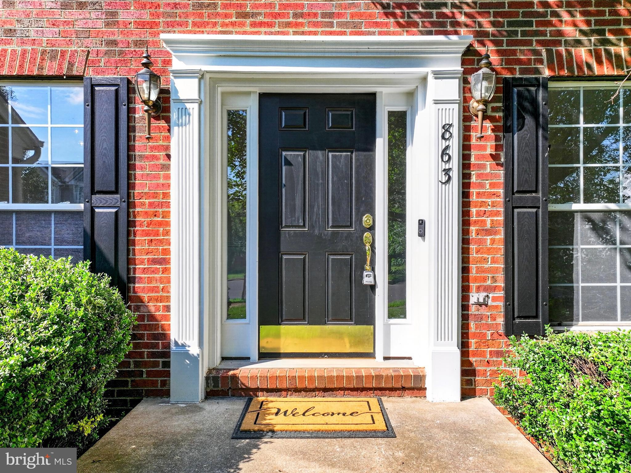 863 FOX DEN ROAD