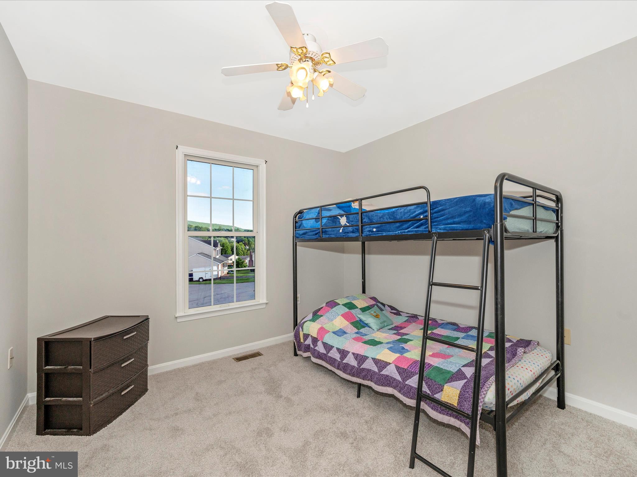 WHISPERING HILLS - Residential