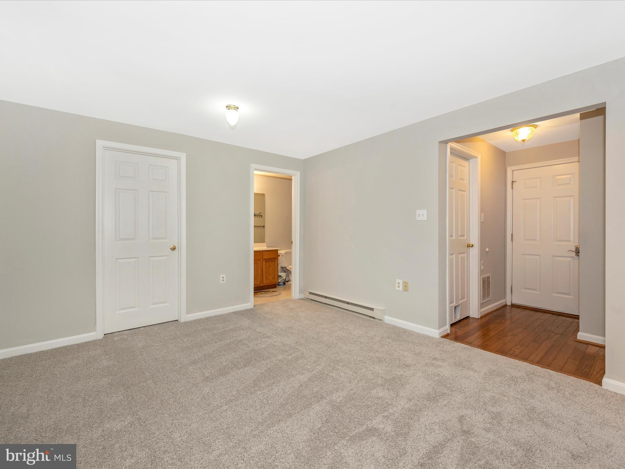 WHISPERING HILLS - Residential