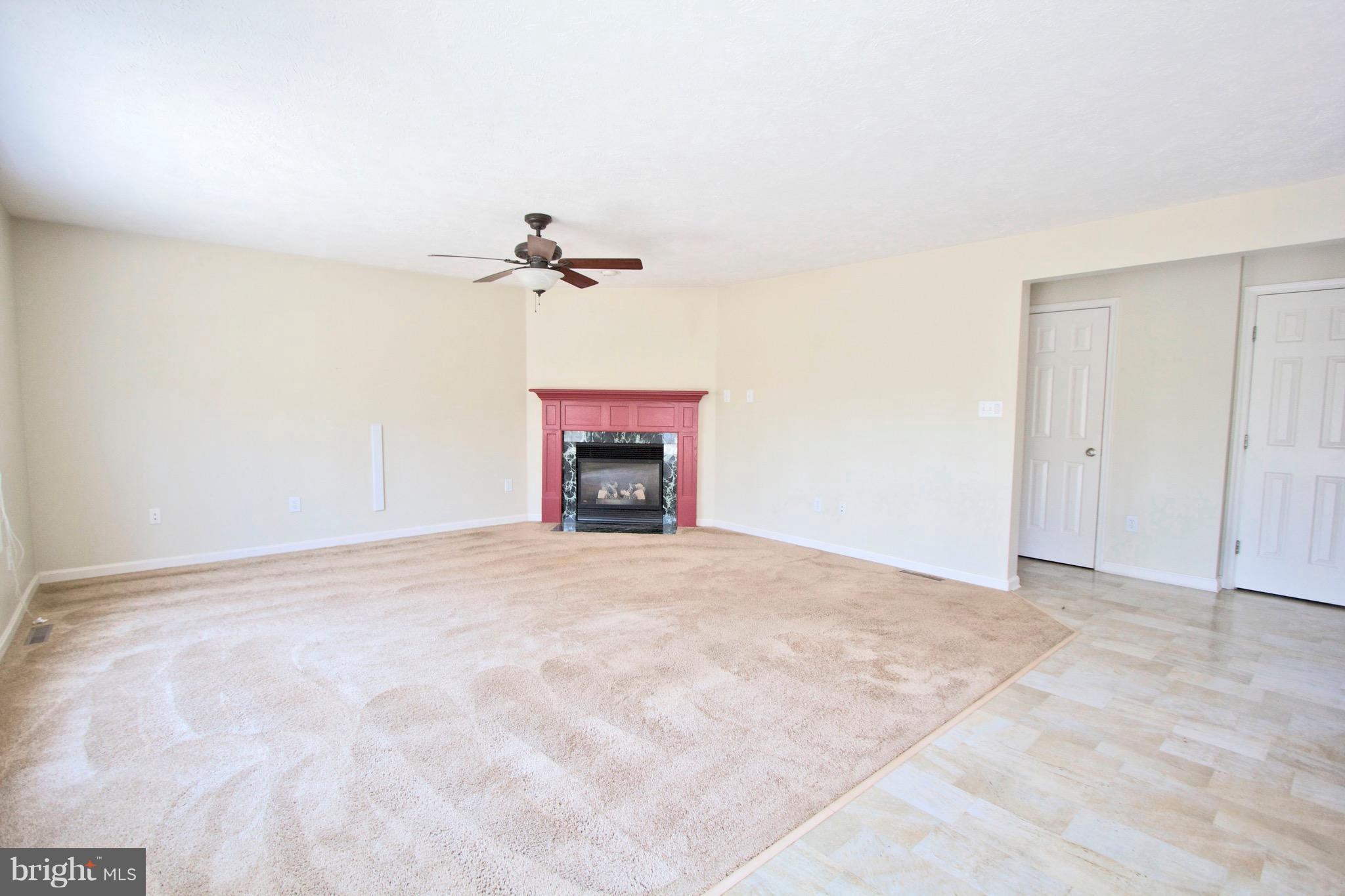 WHITEHALL - Residential