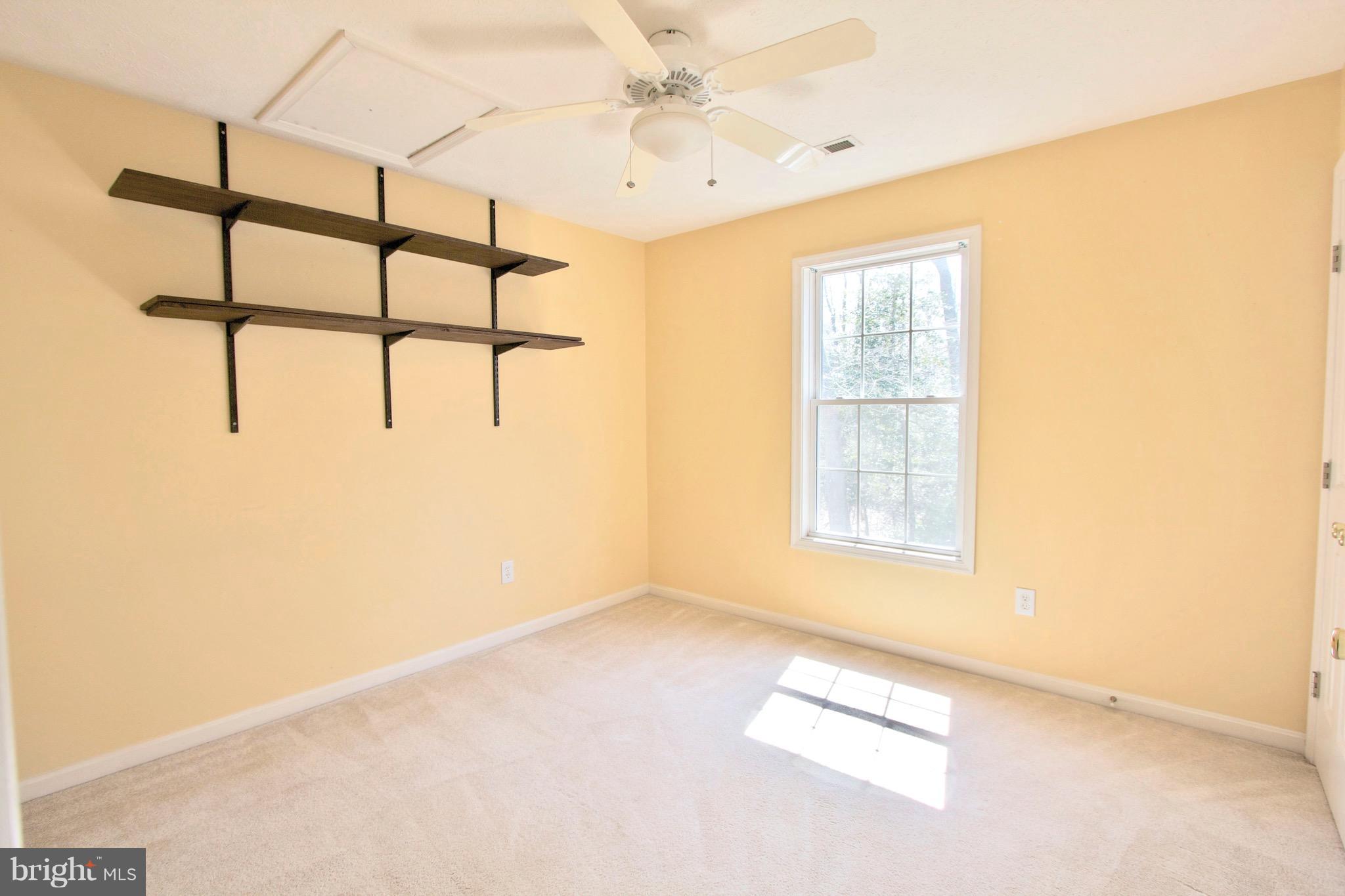 WHITEHALL - Residential