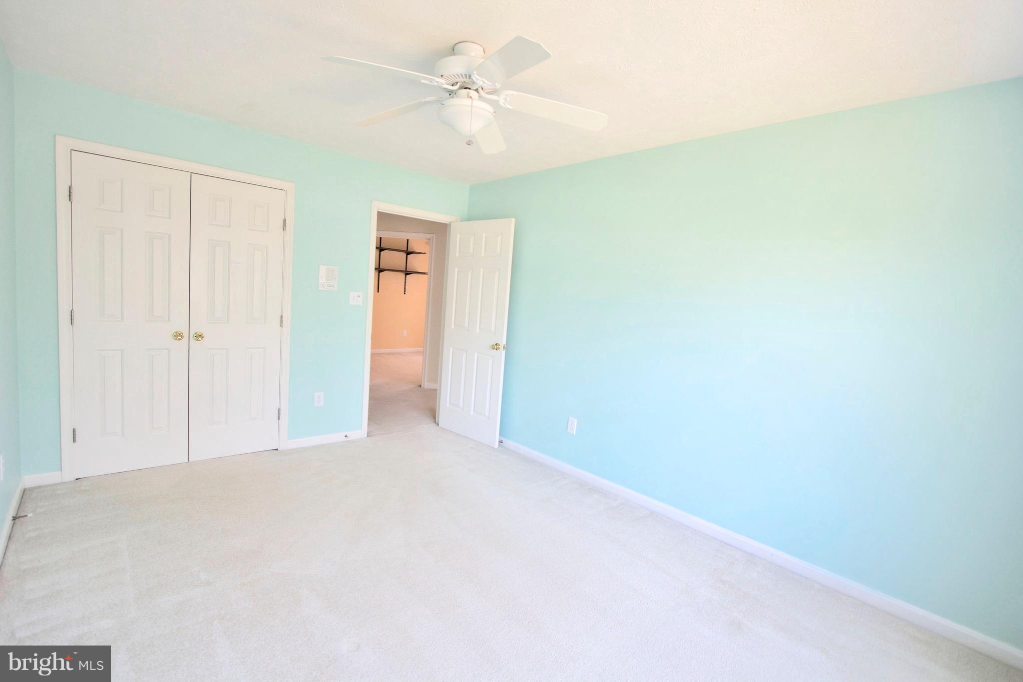 WHITEHALL - Residential