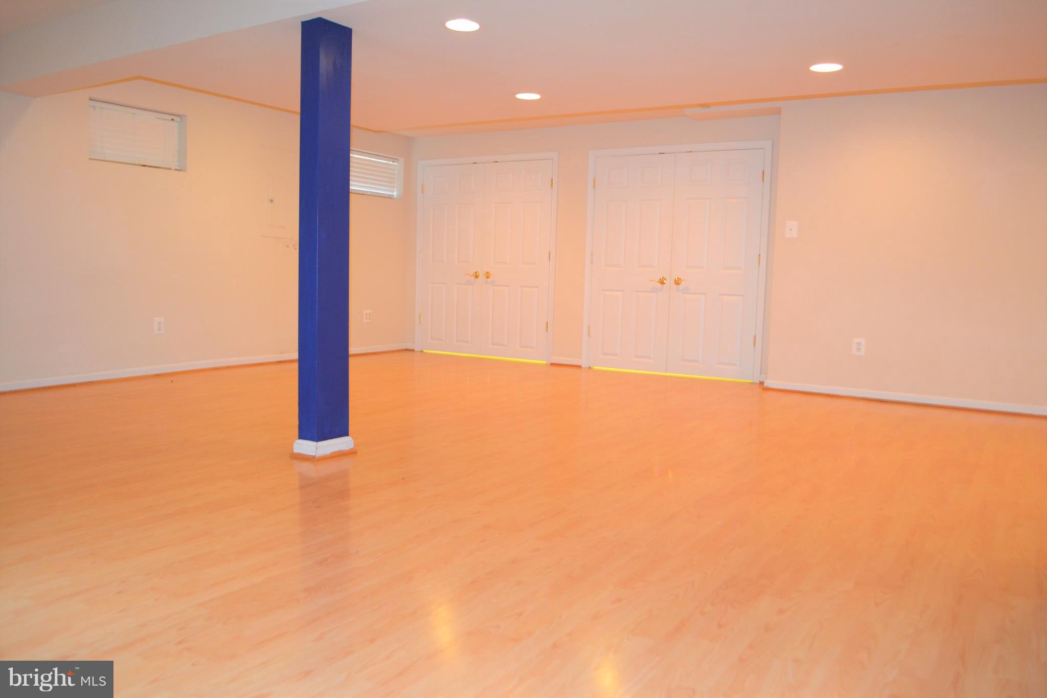 PARK RIDGE - Residential Lease