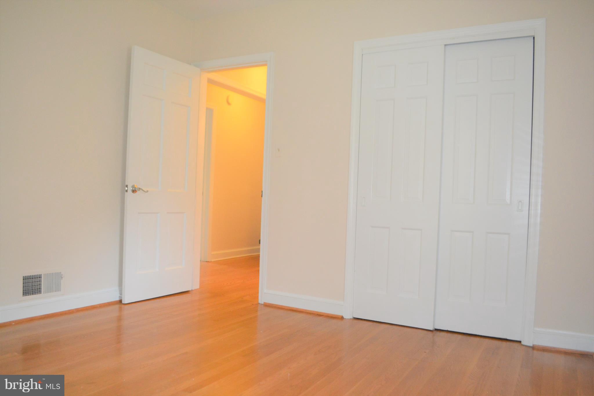 PARK RIDGE - Residential Lease