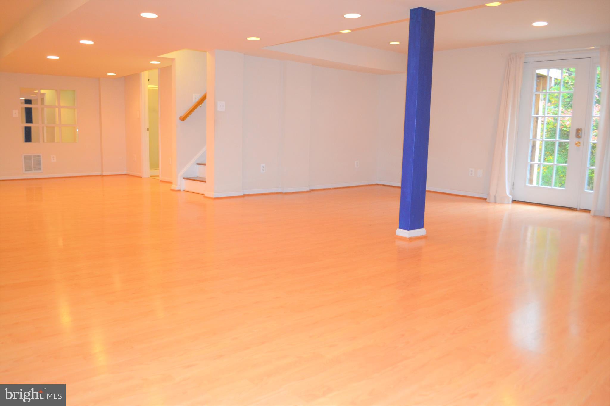 PARK RIDGE - Residential Lease