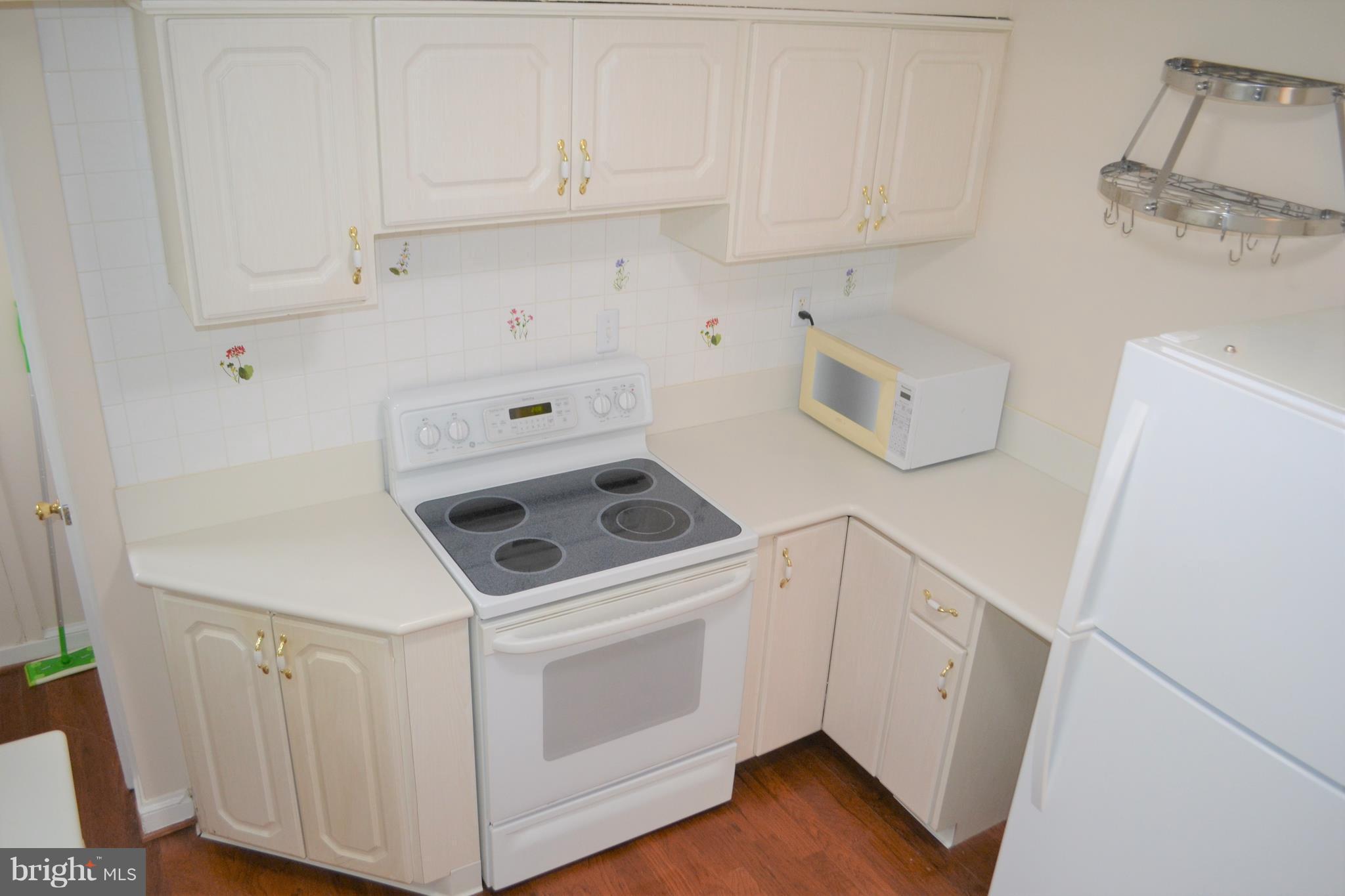 PARK RIDGE - Residential Lease