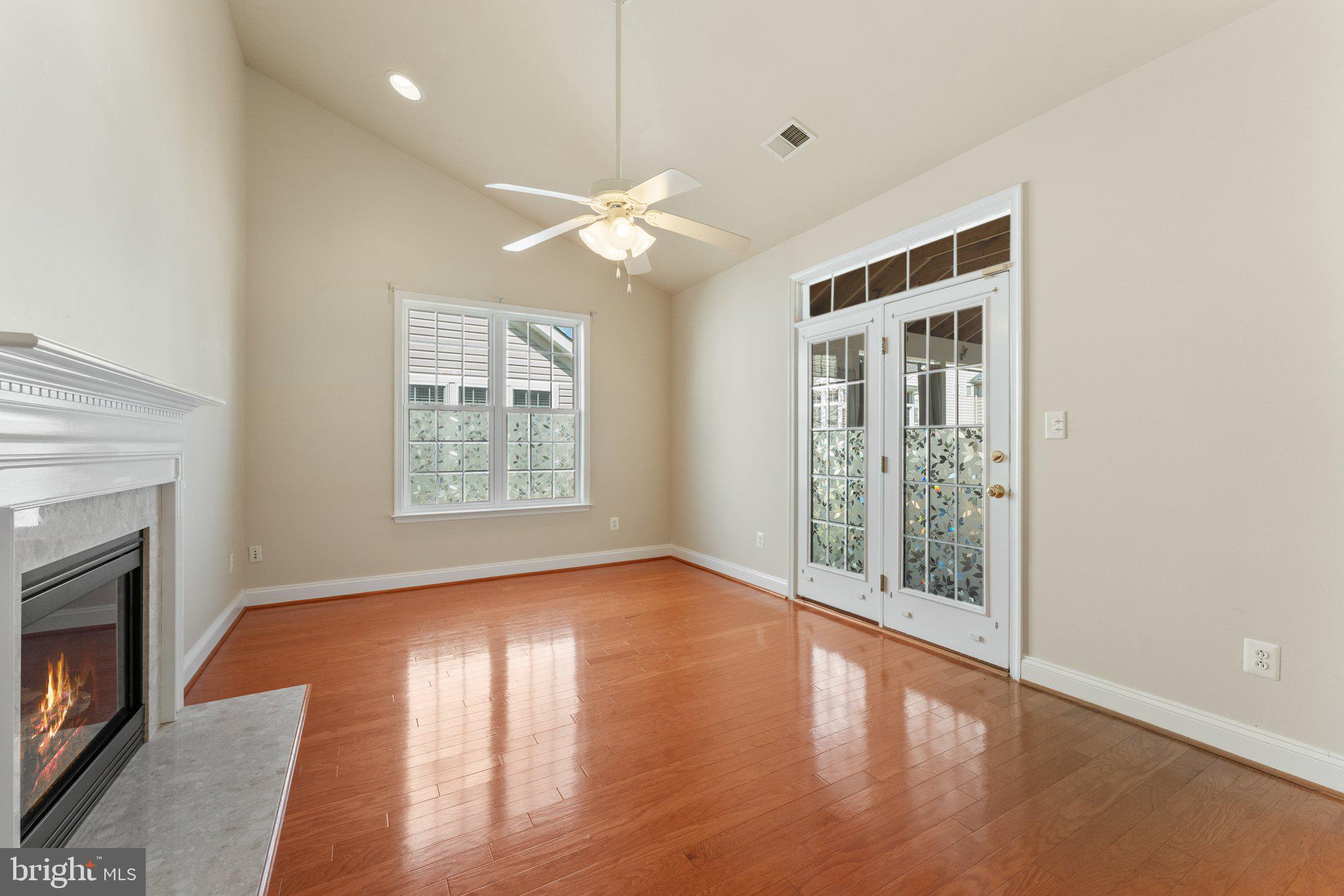 VIRGINIA HERITAGE AT LEE'S PARK - Residential