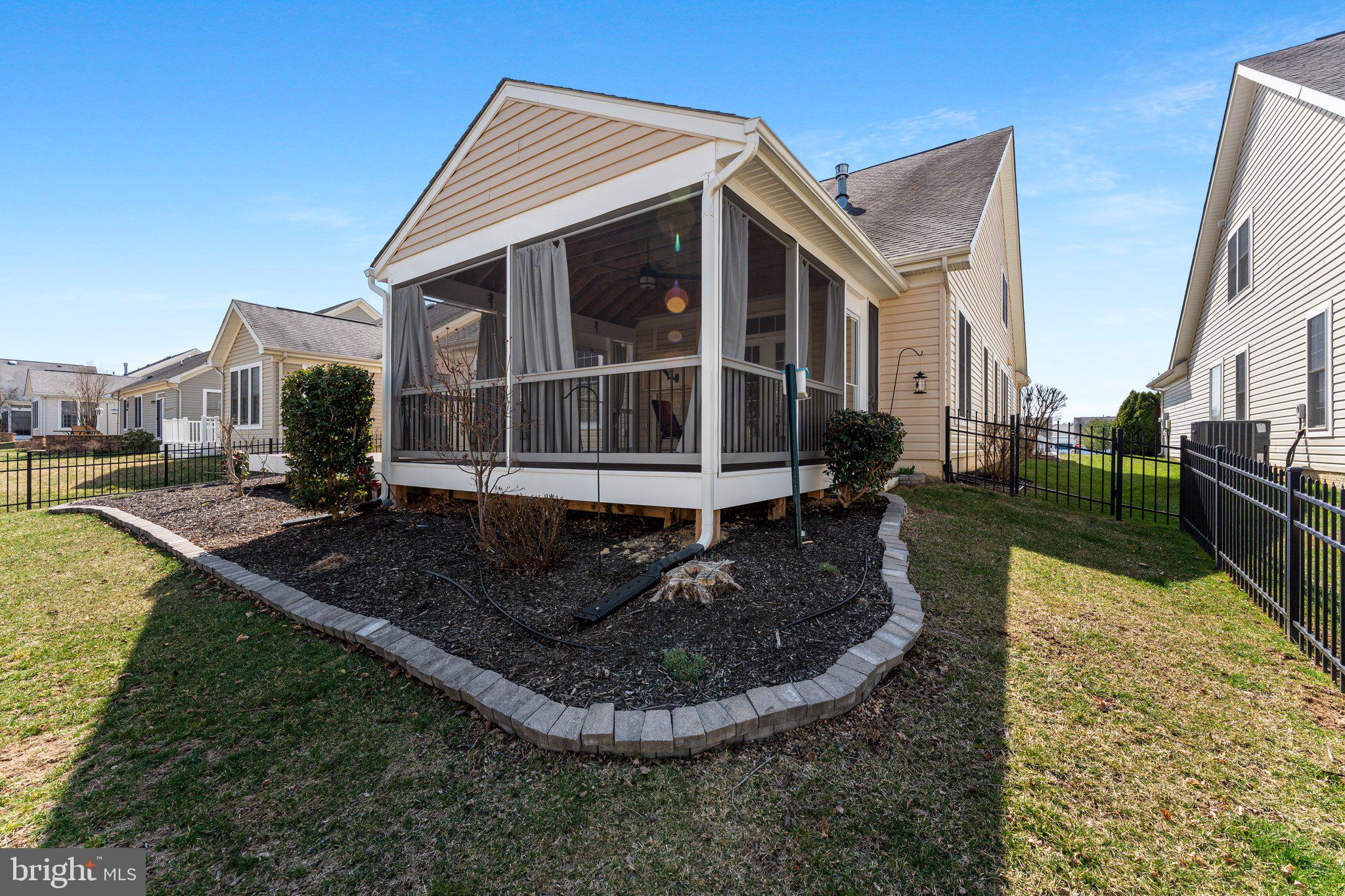 VIRGINIA HERITAGE AT LEE'S PARK - Residential