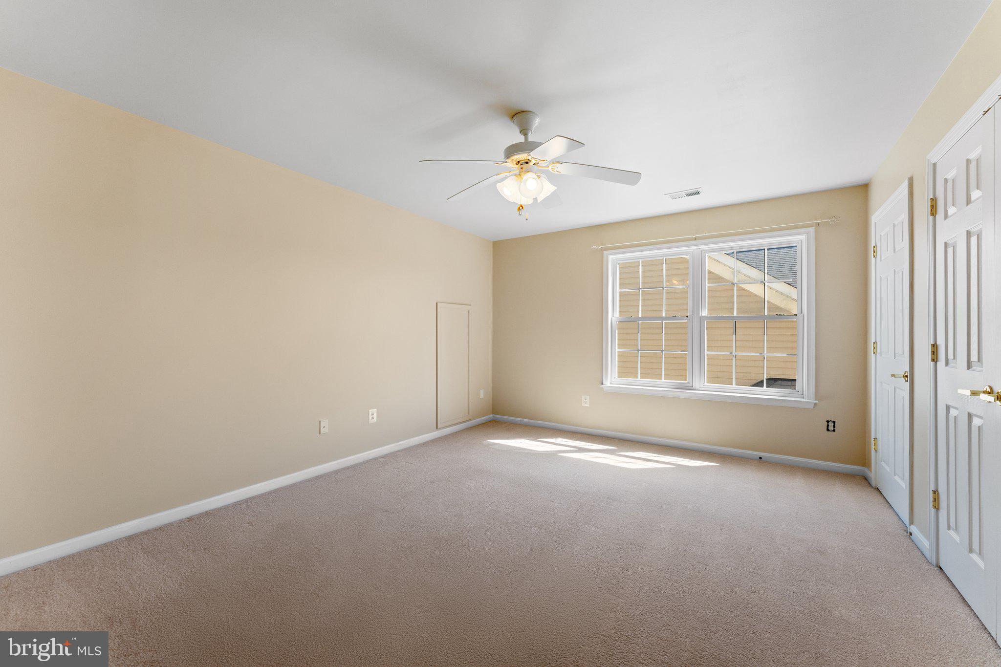 VIRGINIA HERITAGE AT LEE'S PARK - Residential