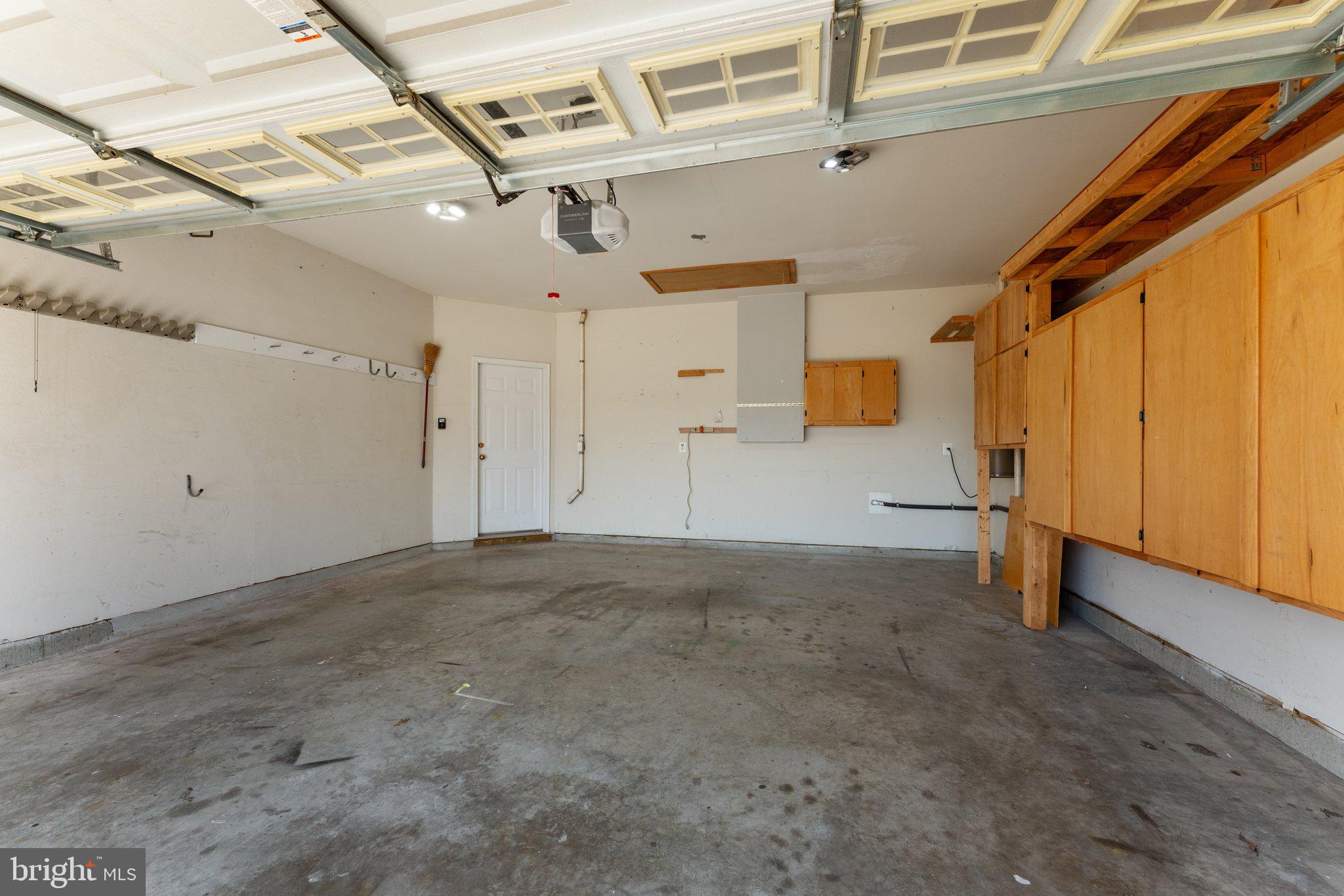 VIRGINIA HERITAGE AT LEE'S PARK - Residential