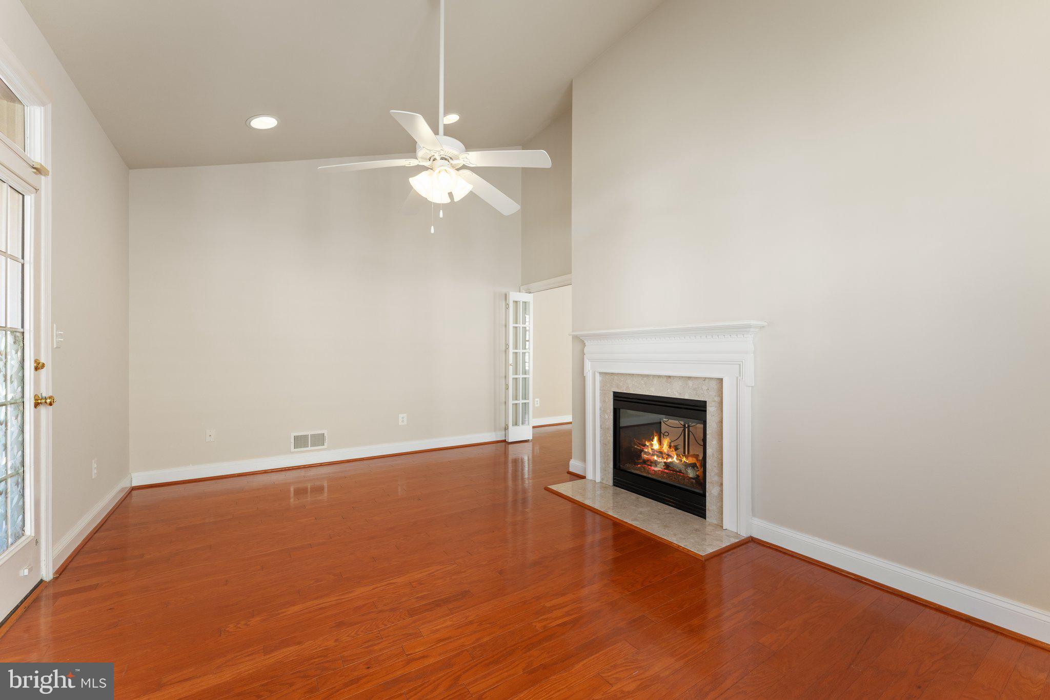 VIRGINIA HERITAGE AT LEE'S PARK - Residential