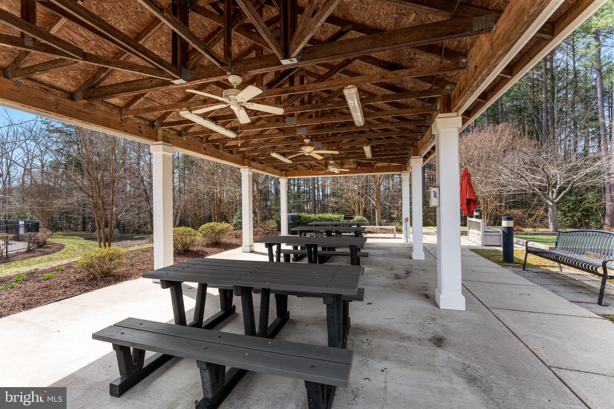 VIRGINIA HERITAGE AT LEE'S PARK - Residential