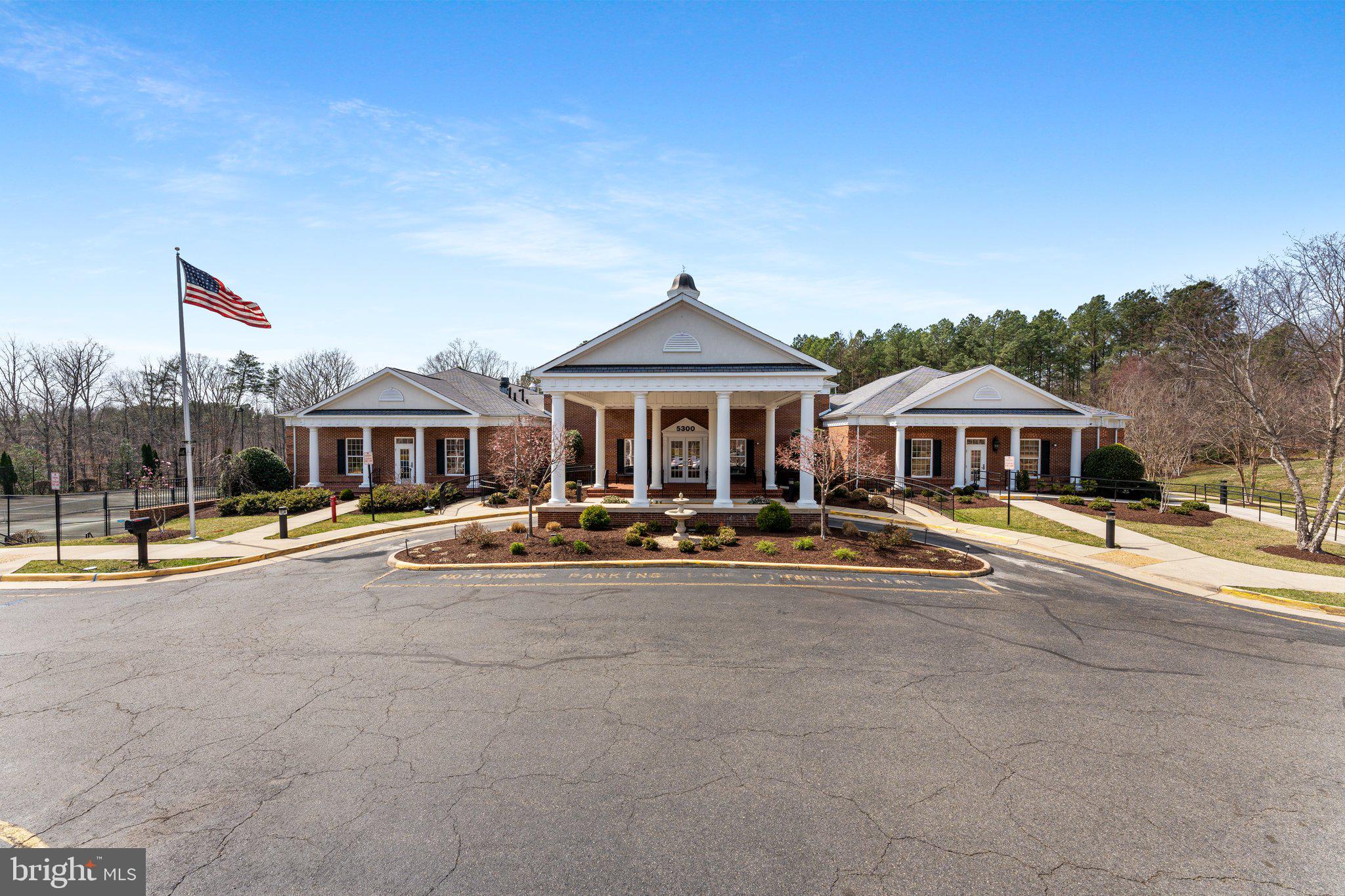 VIRGINIA HERITAGE AT LEE'S PARK - Residential