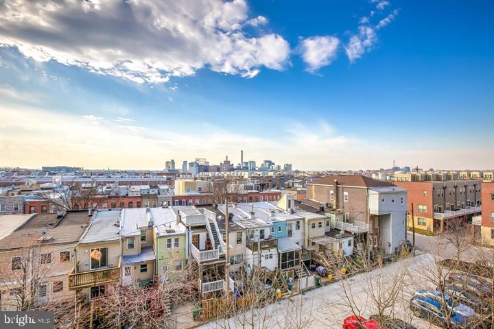 LOCUST POINT - Residential