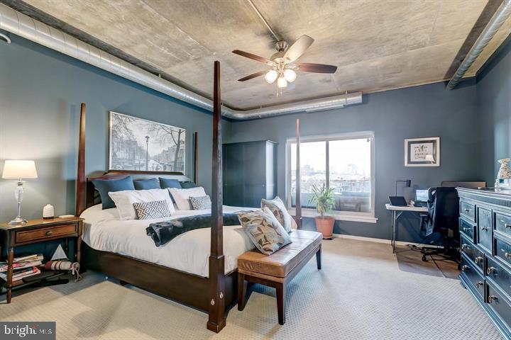 LOCUST POINT - Residential