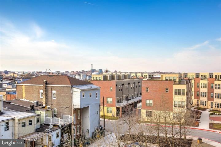 LOCUST POINT - Residential