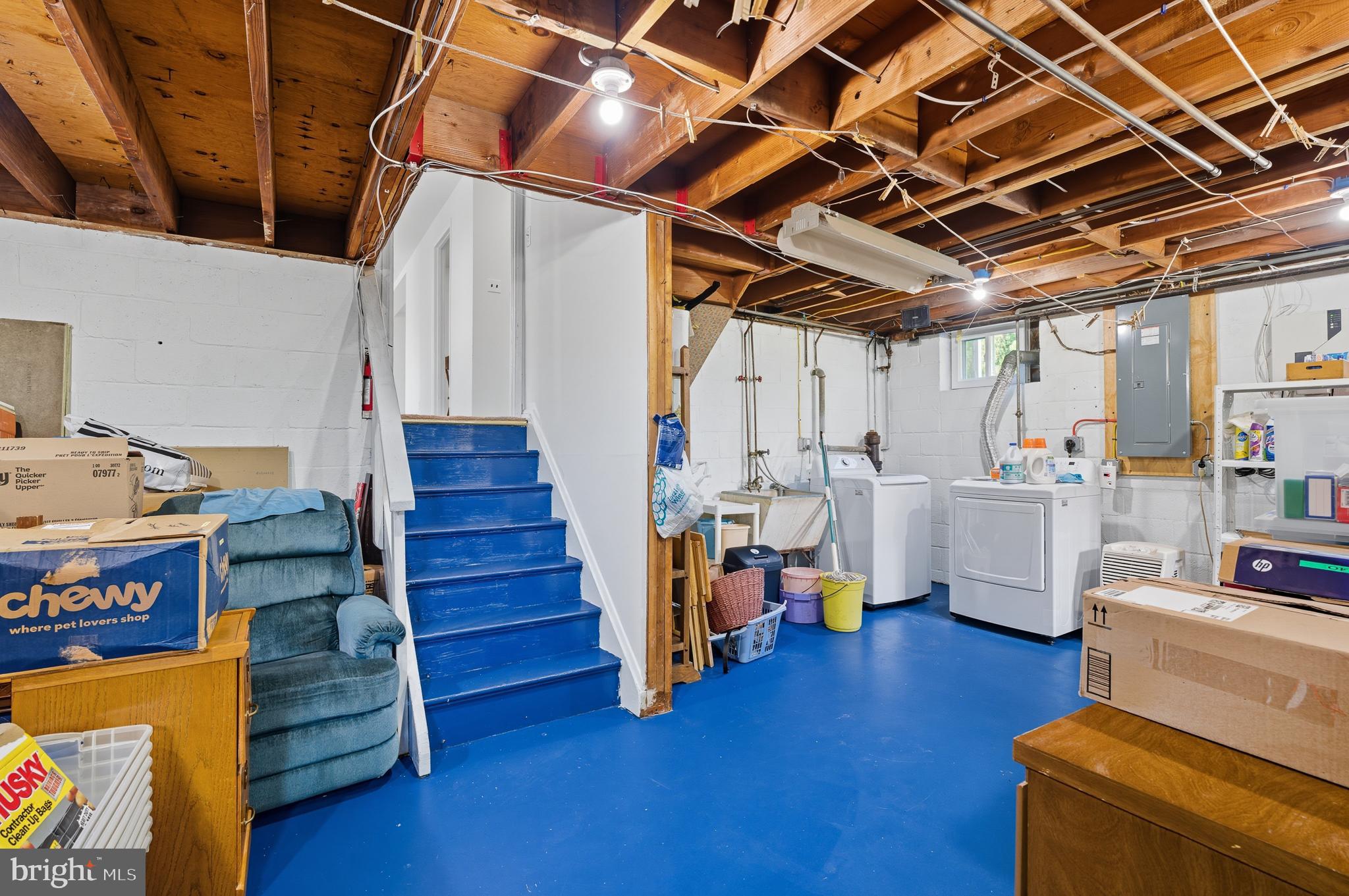 SUBURBAN GREENS - Residential