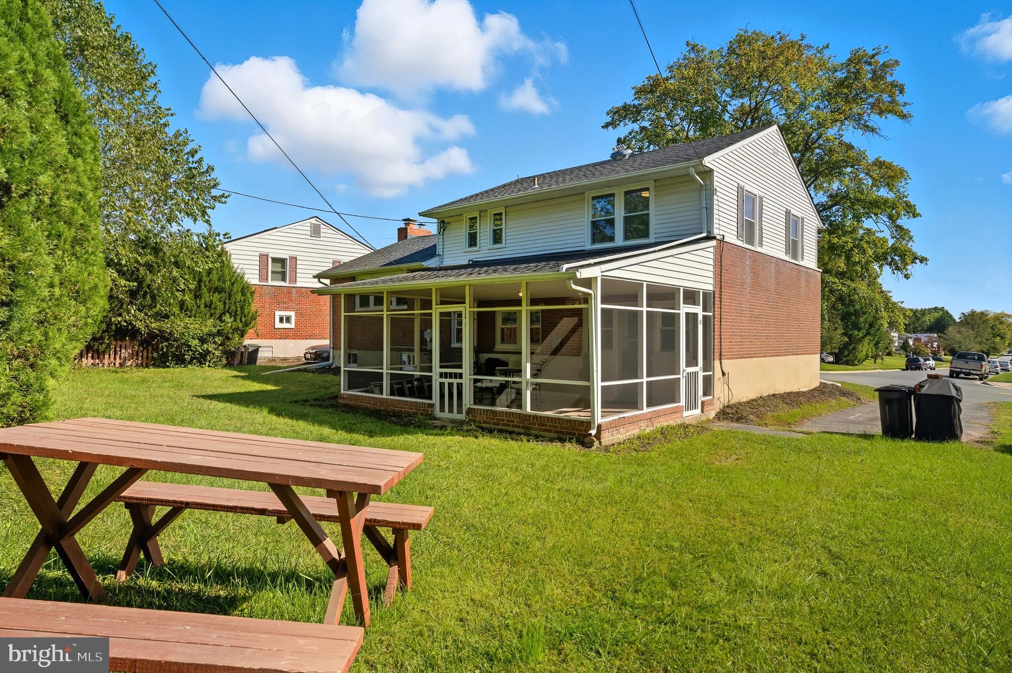 SUBURBAN GREENS - Residential