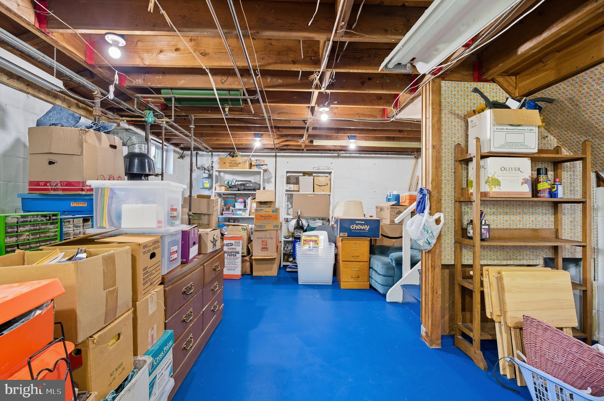 SUBURBAN GREENS - Residential