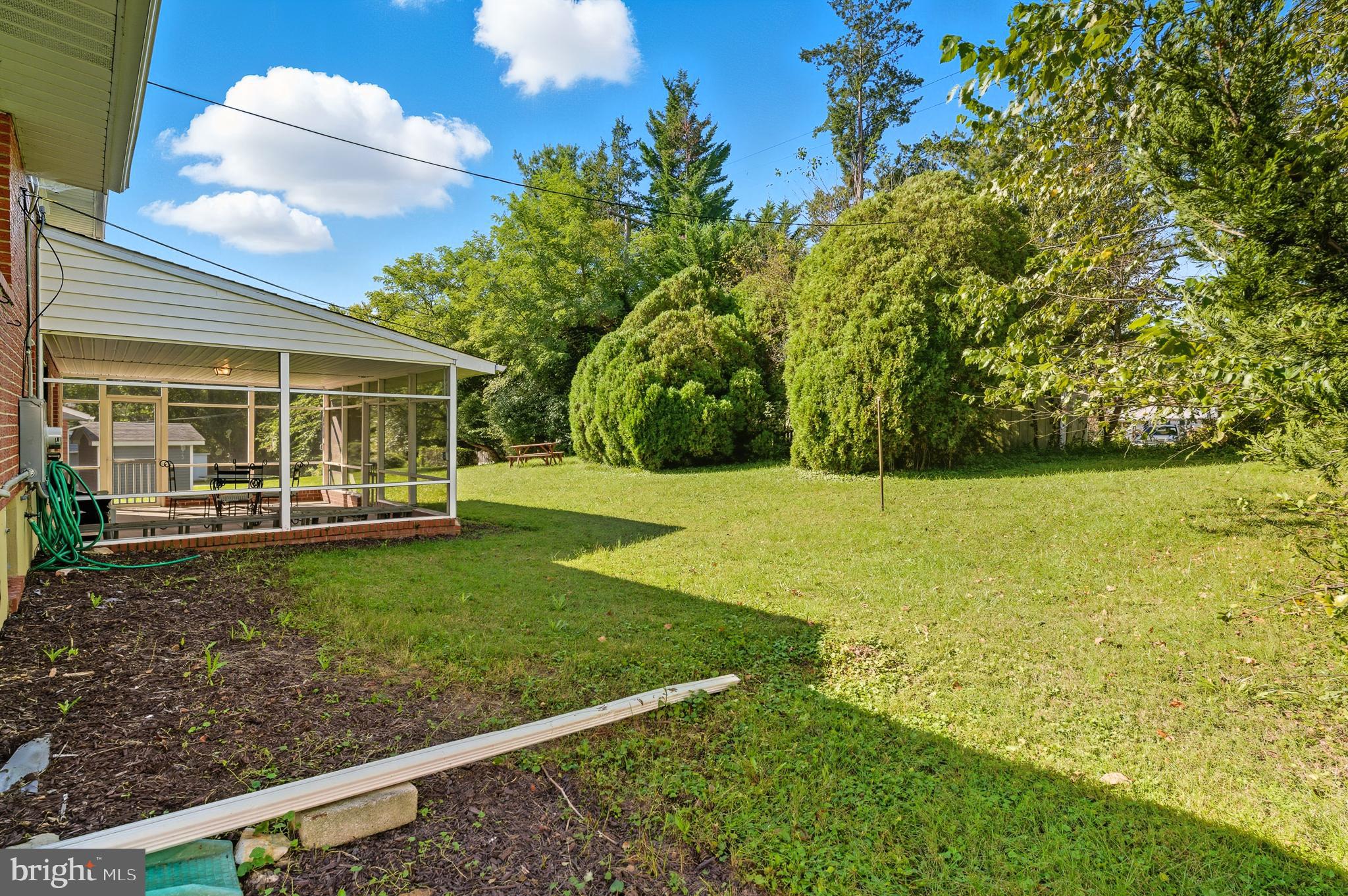 SUBURBAN GREENS - Residential