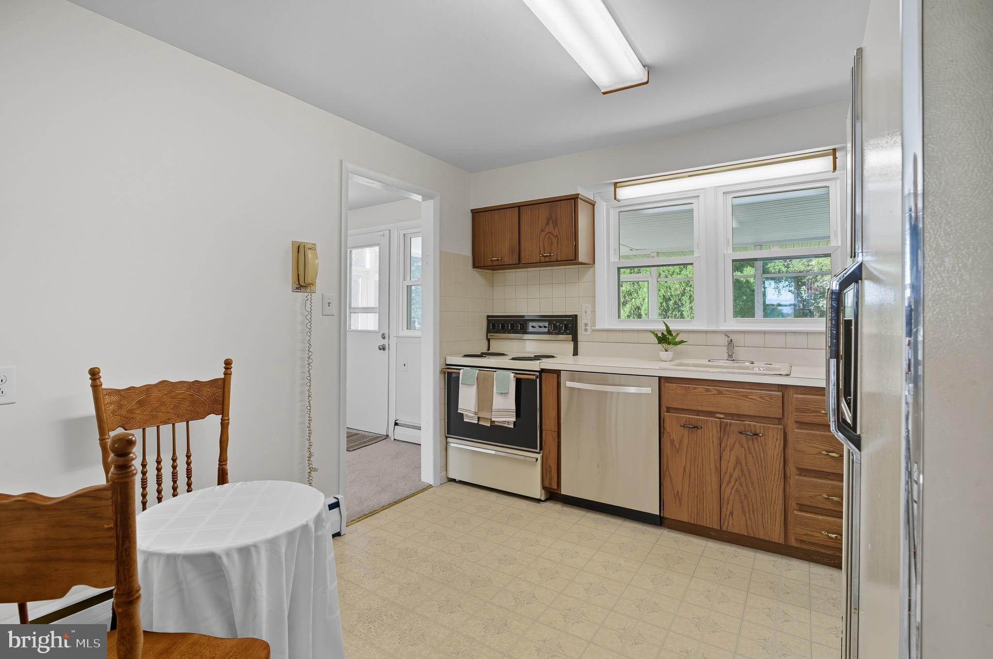 SUBURBAN GREENS - Residential