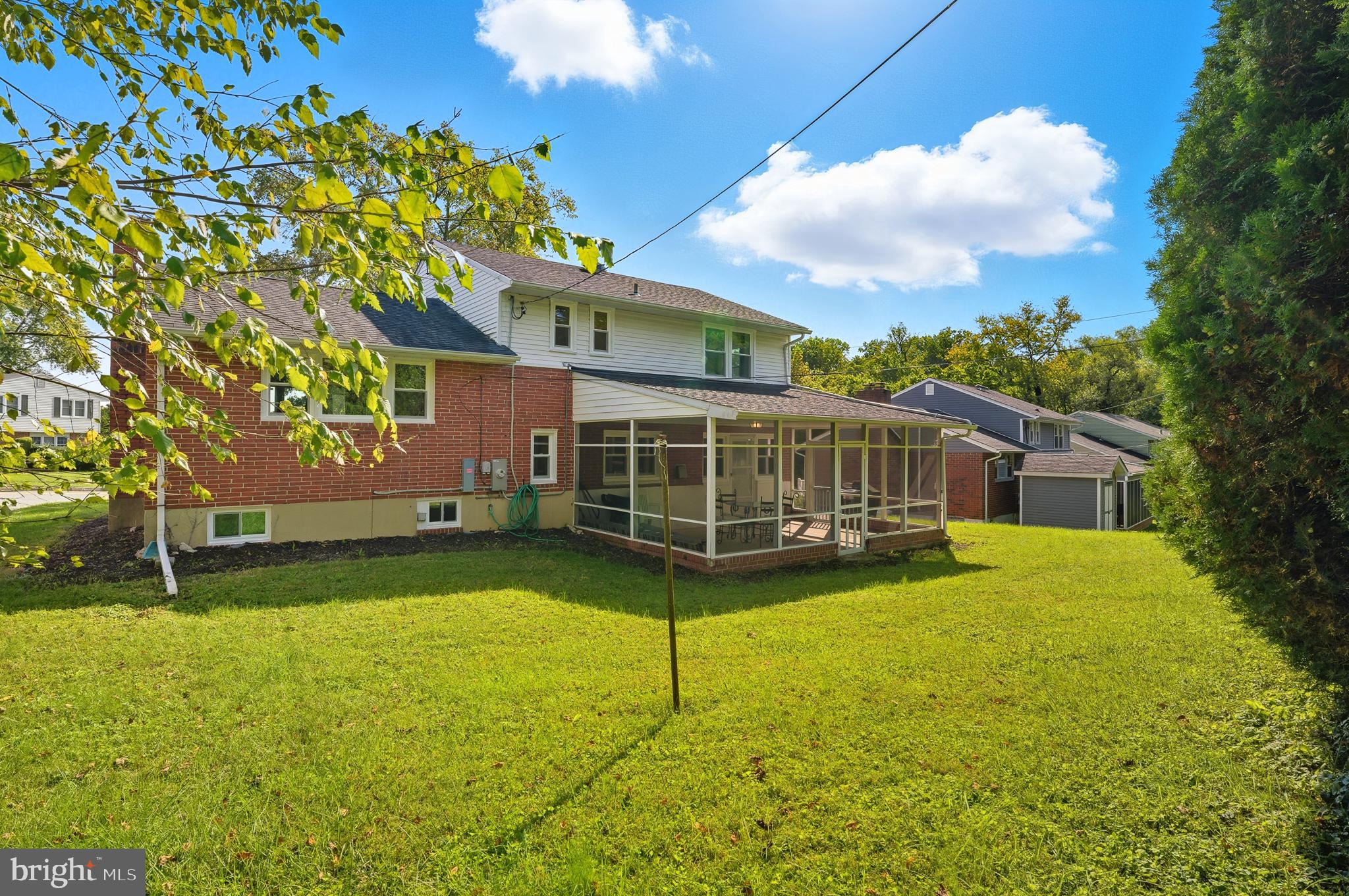 SUBURBAN GREENS - Residential