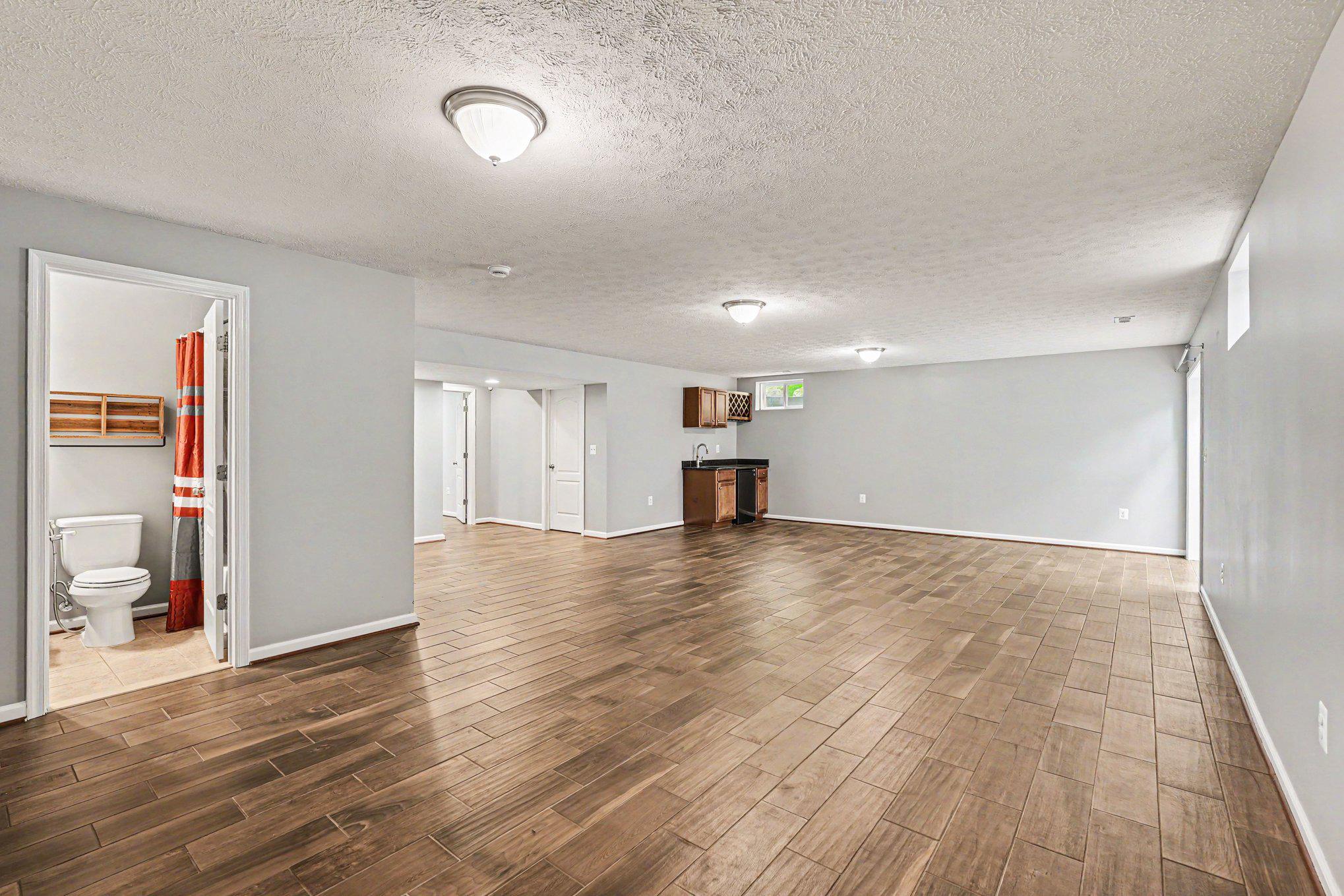 STAFFORD ESTATES - Residential