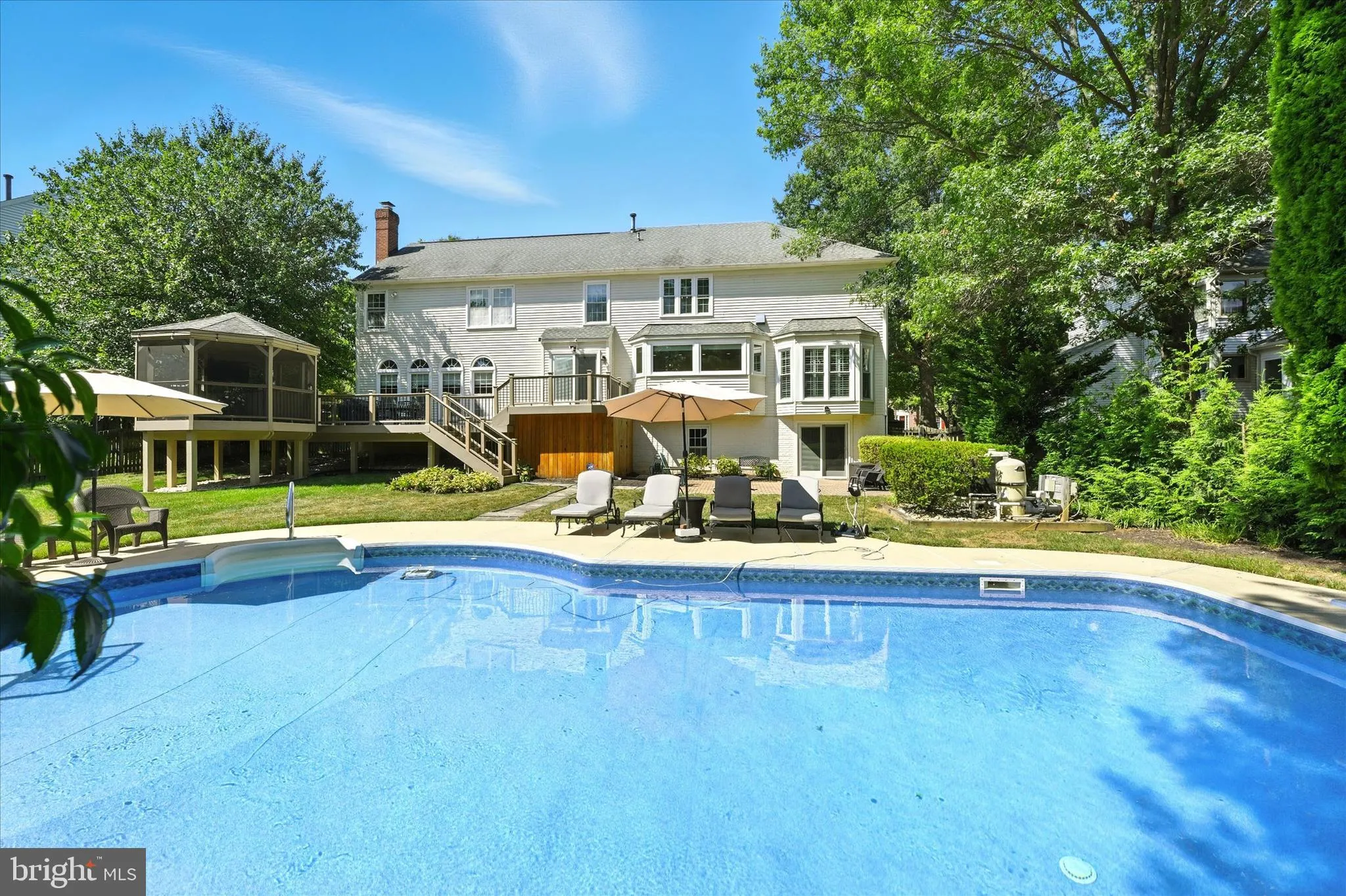 Ellicott City, Maryland 21042, United States, 5 Bedrooms Bedrooms, ,5 BathroomsBathrooms,Residential,Pending,204917