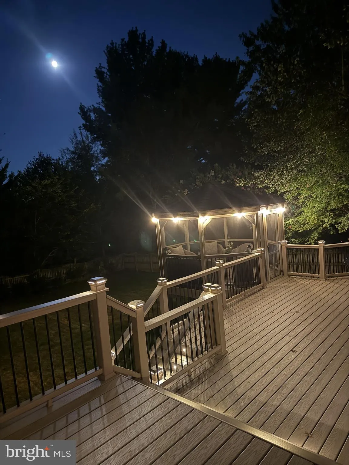 Ellicott City, Maryland 21042, United States, 5 Bedrooms Bedrooms, ,5 BathroomsBathrooms,Residential,Pending,204917