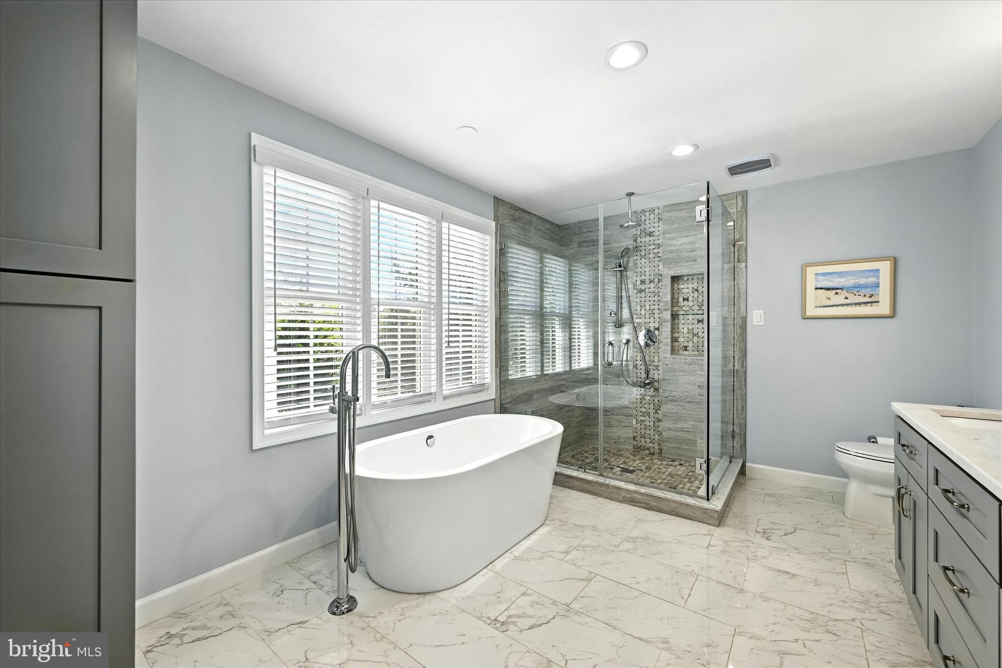 BURLEIGH MANOR - Residential