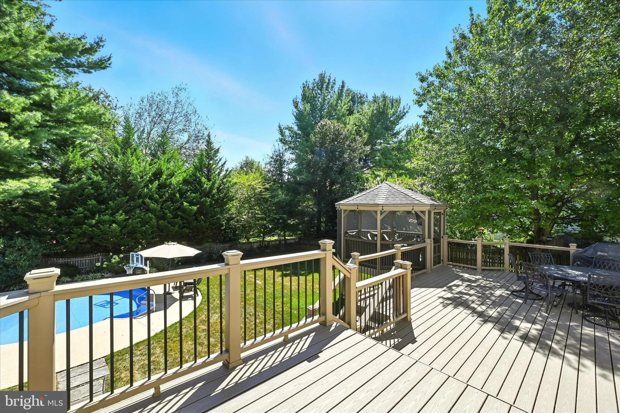 Ellicott City, Maryland 21042, United States, 5 Bedrooms Bedrooms, ,5 BathroomsBathrooms,Residential,Pending,204917