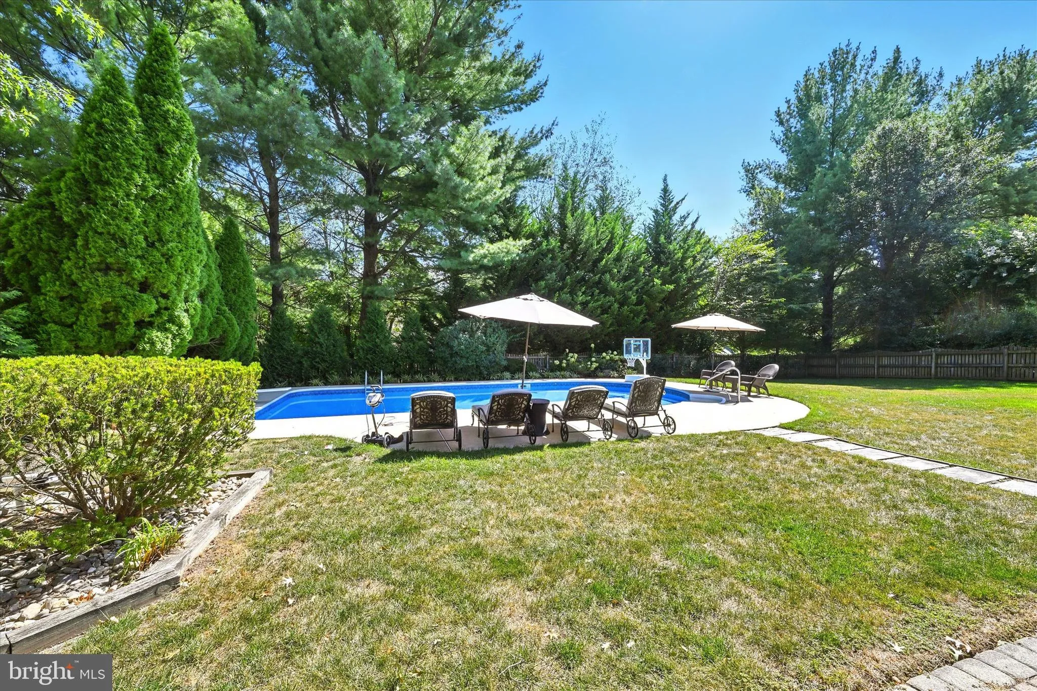 Ellicott City, Maryland 21042, United States, 5 Bedrooms Bedrooms, ,5 BathroomsBathrooms,Residential,Pending,204917