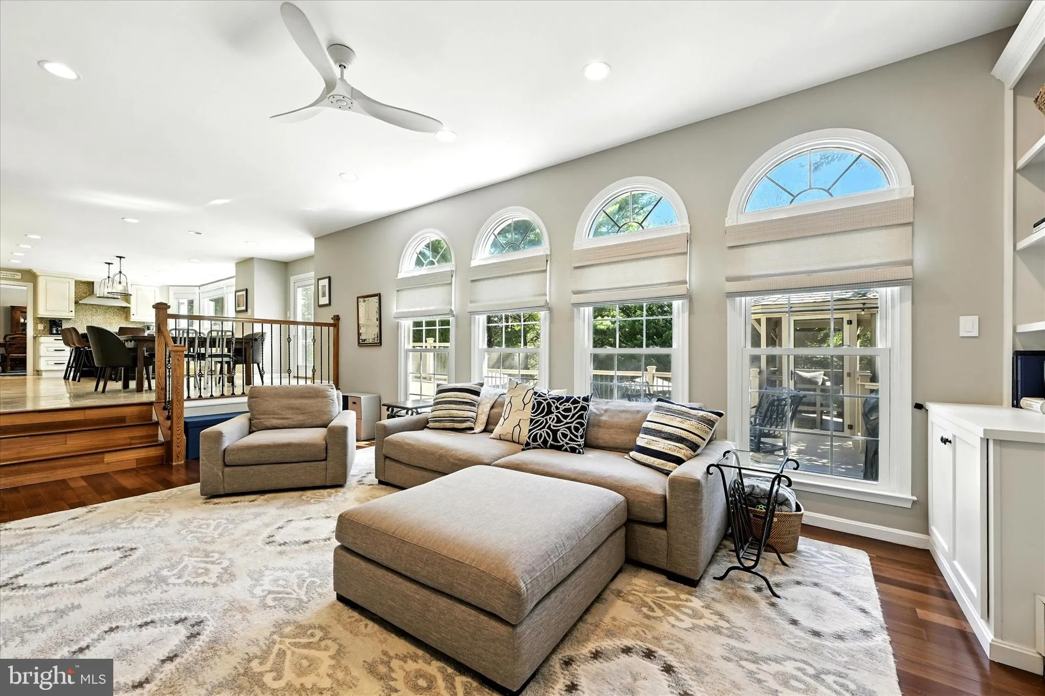 Ellicott City, Maryland 21042, United States, 5 Bedrooms Bedrooms, ,5 BathroomsBathrooms,Residential,Pending,204917