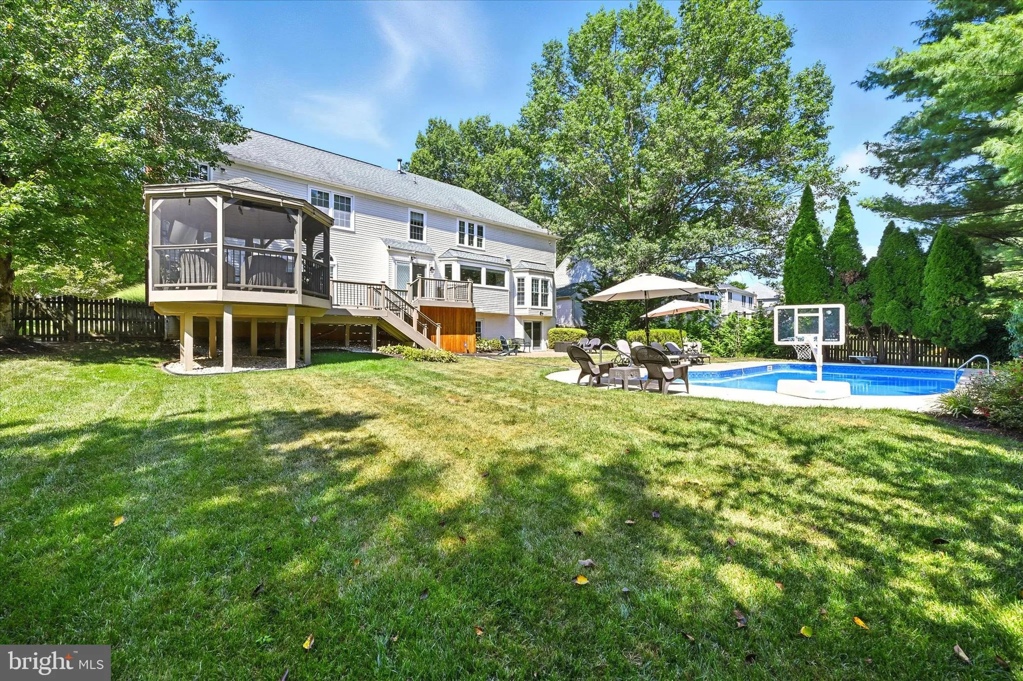 Ellicott City, Maryland 21042, United States, 5 Bedrooms Bedrooms, ,5 BathroomsBathrooms,Residential,Pending,204917