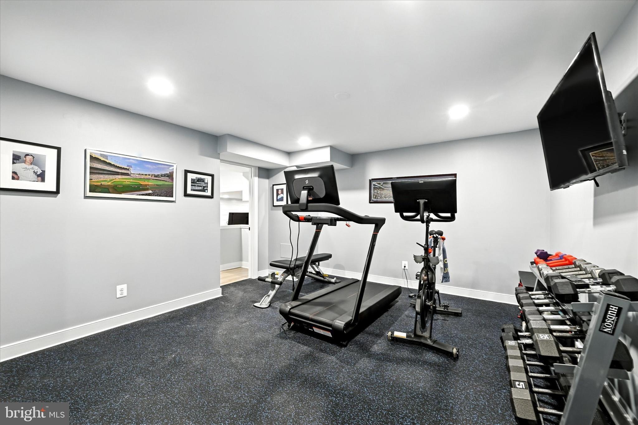 BURLEIGH MANOR - Residential