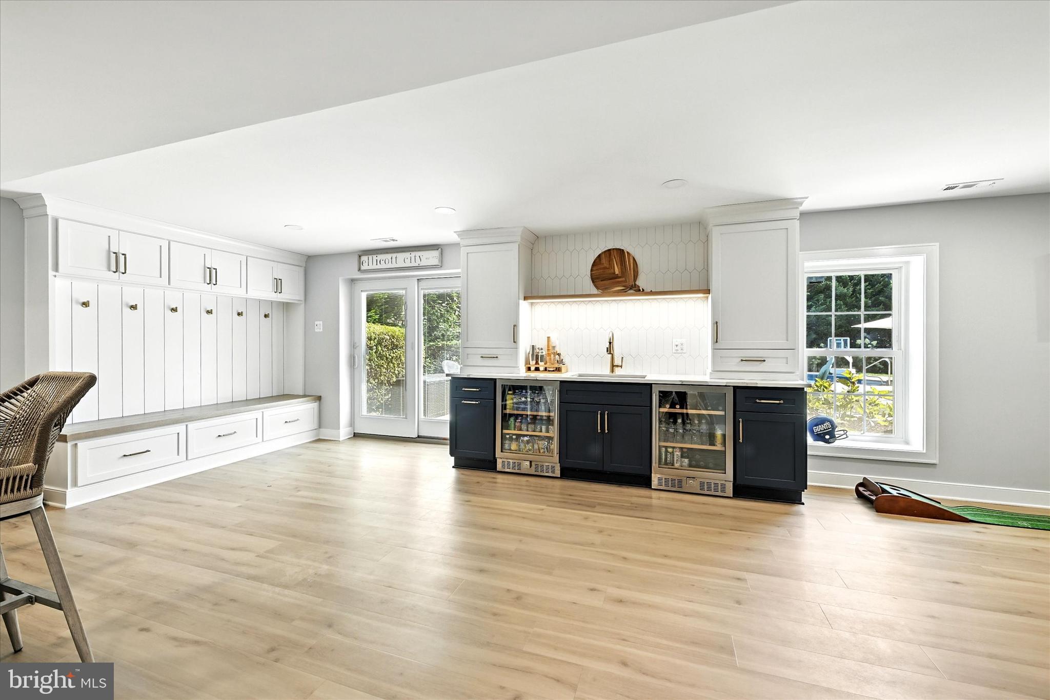 BURLEIGH MANOR - Residential