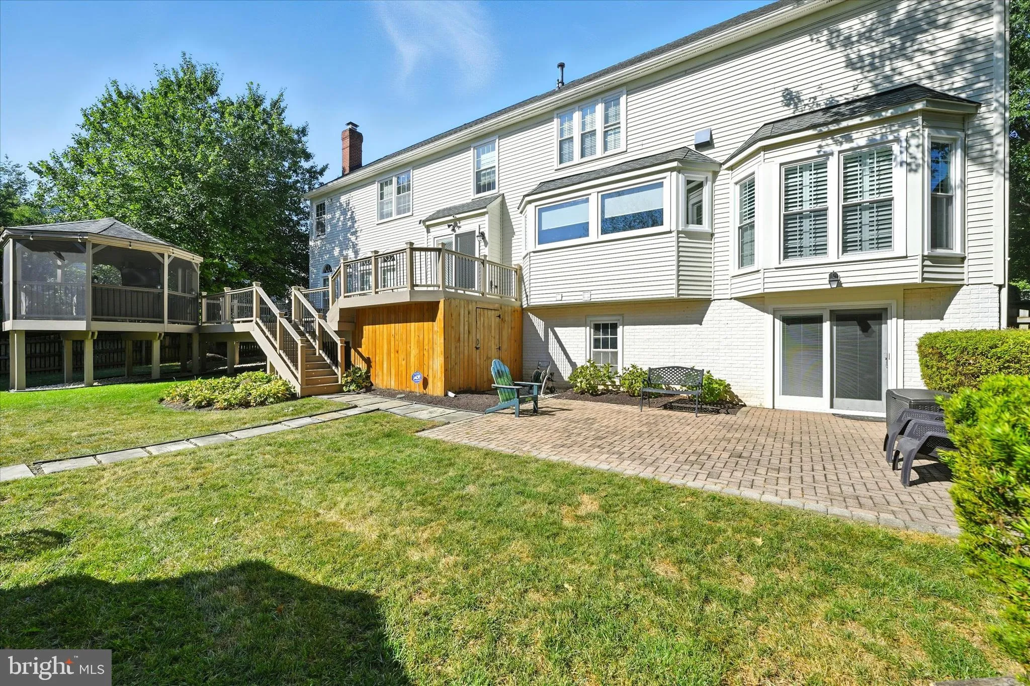 Ellicott City, Maryland 21042, United States, 5 Bedrooms Bedrooms, ,5 BathroomsBathrooms,Residential,Pending,204917