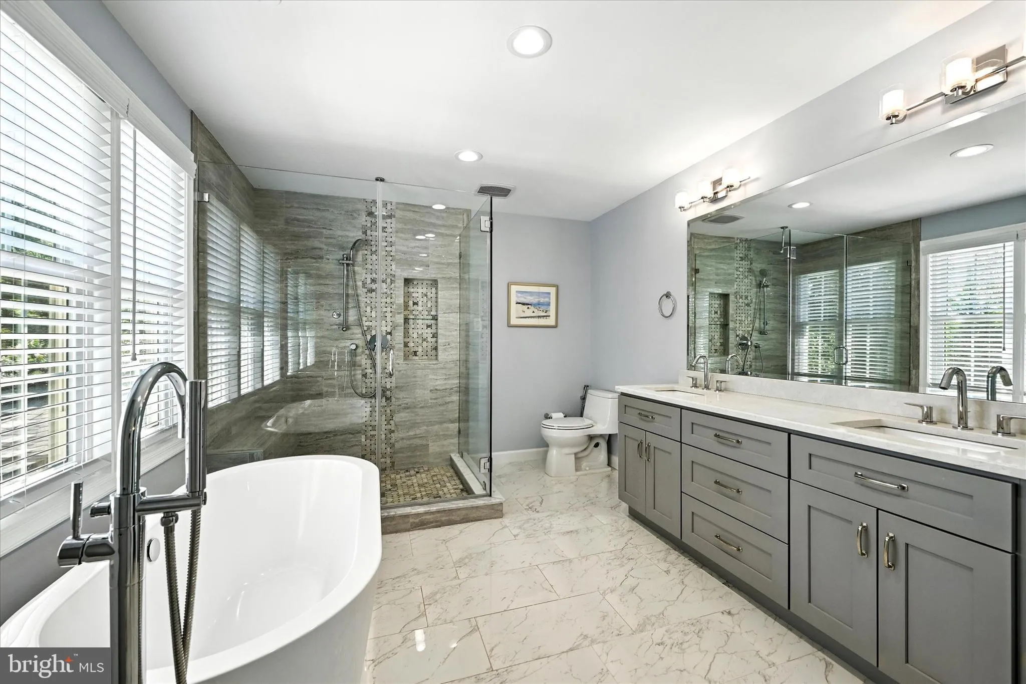 Ellicott City, Maryland 21042, United States, 5 Bedrooms Bedrooms, ,5 BathroomsBathrooms,Residential,Pending,204917