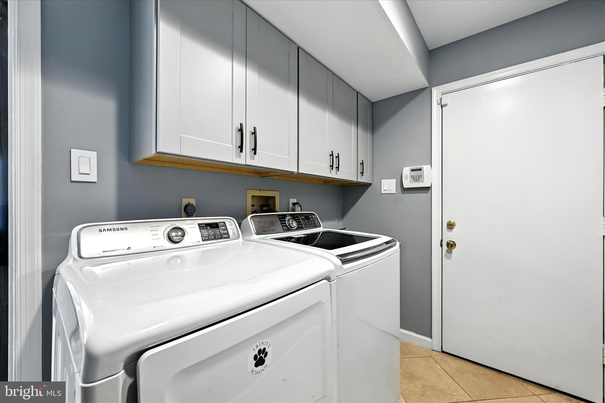 BURLEIGH MANOR - Residential