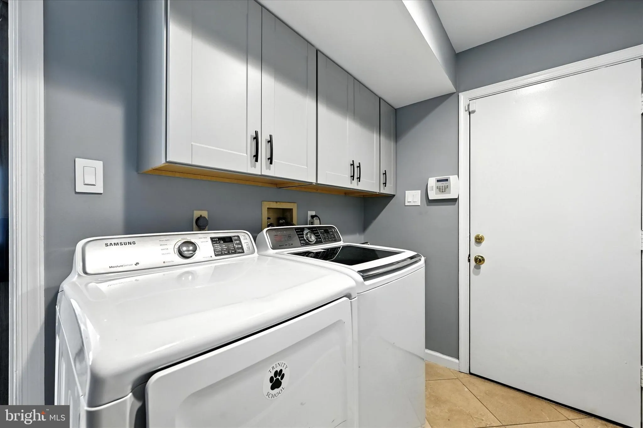 Ellicott City, Maryland 21042, United States, 5 Bedrooms Bedrooms, ,5 BathroomsBathrooms,Residential,Pending,204917